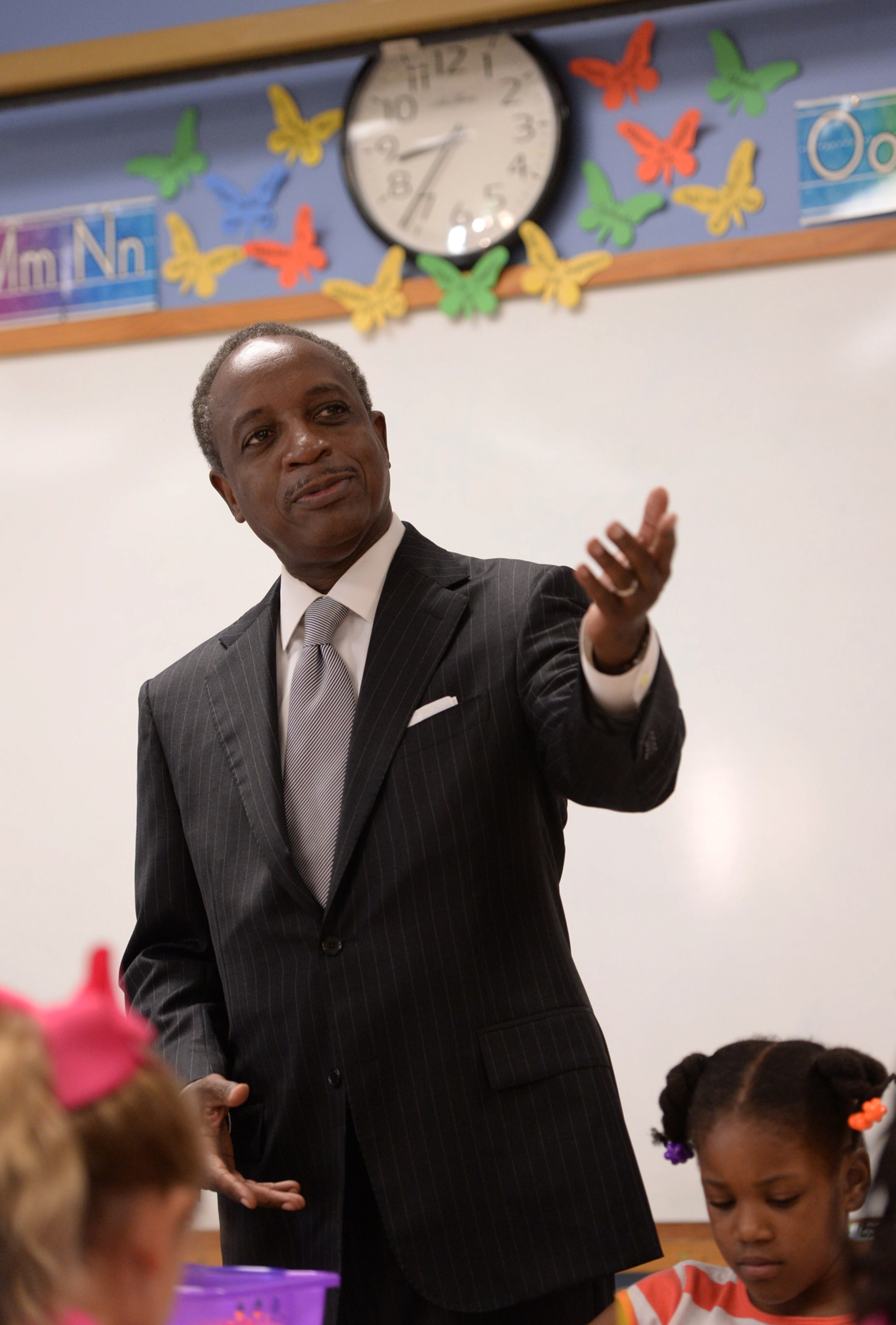 DeKalb County School District Superintendent Michael Thurmond speaks to students in Maegan Donnell's first grade class on the first day of school at Midvale Elementary on Monday, August 12, 2013. Thurmond was touring the school on the first day. JOHNNY CRAWFORD / JCRAWFORD@AJC.COM