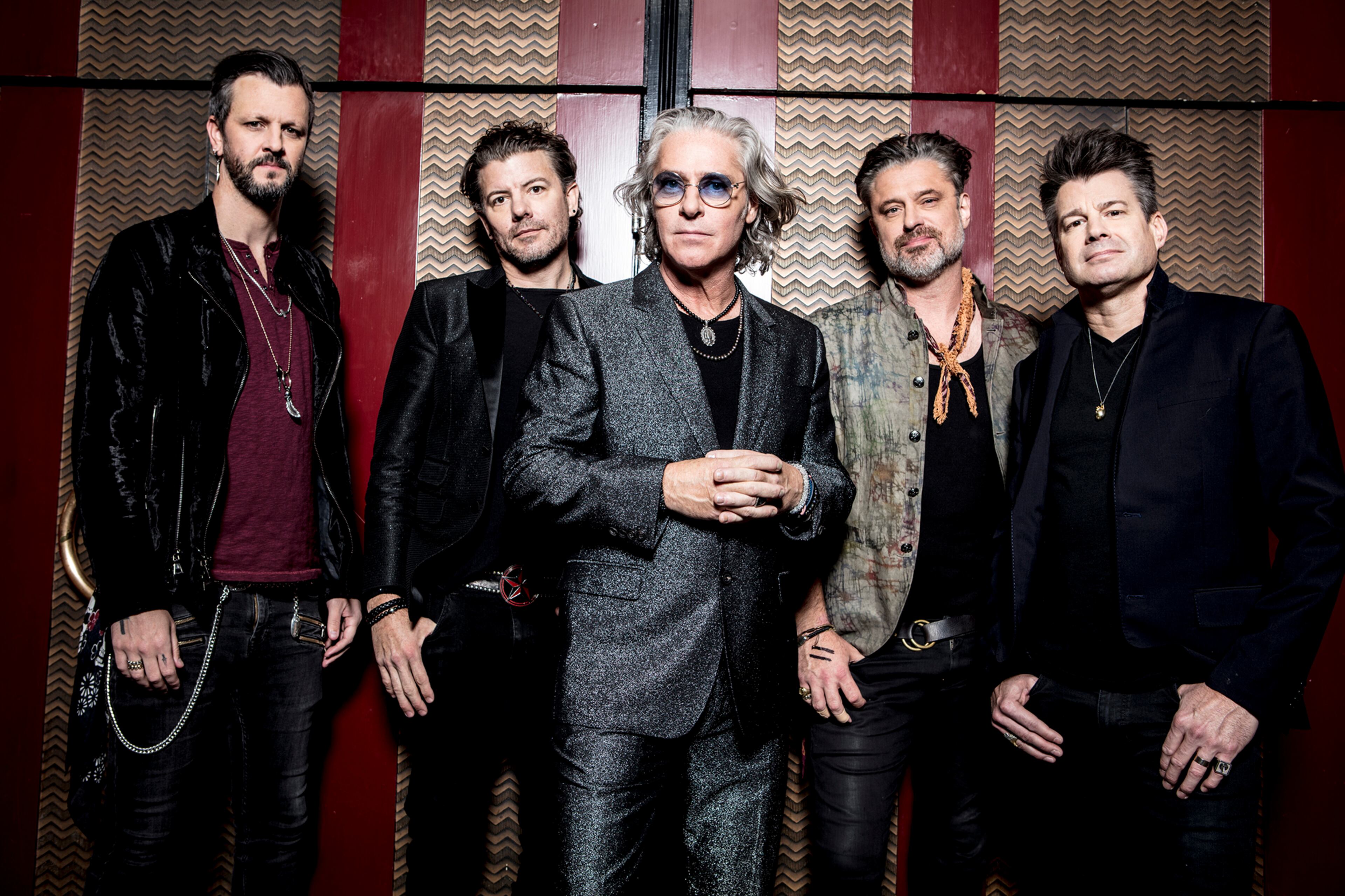 2022 tour photo of Georgia-based band Collective Soul. Pictured, left to right: Jesse Triplett (lead guitar/background vocals), Will Turpin (bass/background vocals), Ed Roland (vocals/guitar), Dean Roland (rhythm guitar), Johnny Rabb (drums/background vocals).
Courtesy of ABC PR/David Abbott.