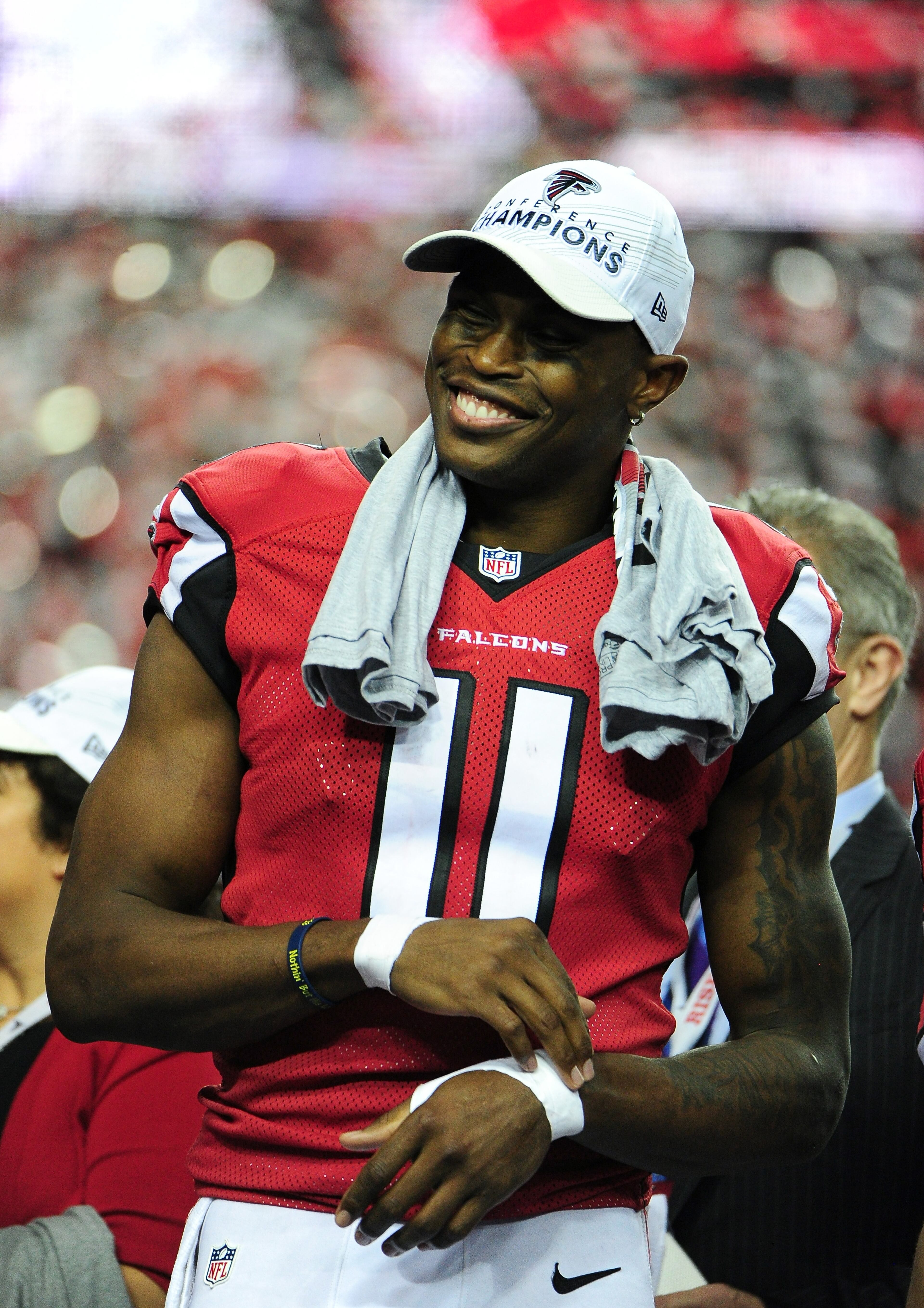 ATLANTA, GA - JANUARY 22: Julio Jones #11 of the Atlanta Falcons celebrates after defeating the Green Bay Packers in the NFC Championship Game at the Georgia Dome on January 22, 2017 in Atlanta, Georgia. The Falcons defeated the Packers 44-21. (Photo by Scott Cunningham/Getty Images)