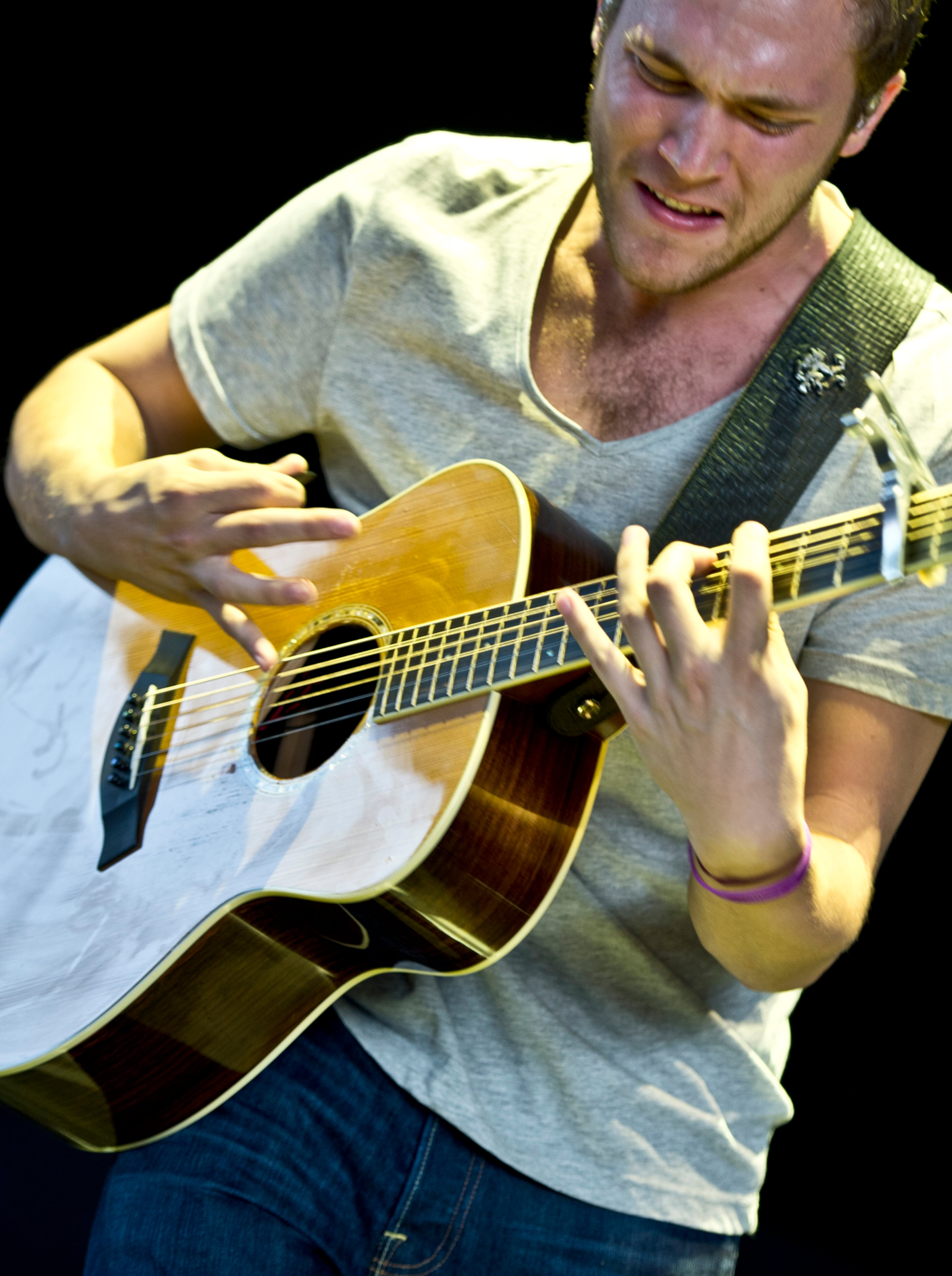 American Idol star Phillip Phillips opened for John Mayer at Riverbend Music Center in Cincinnati, Ohio.