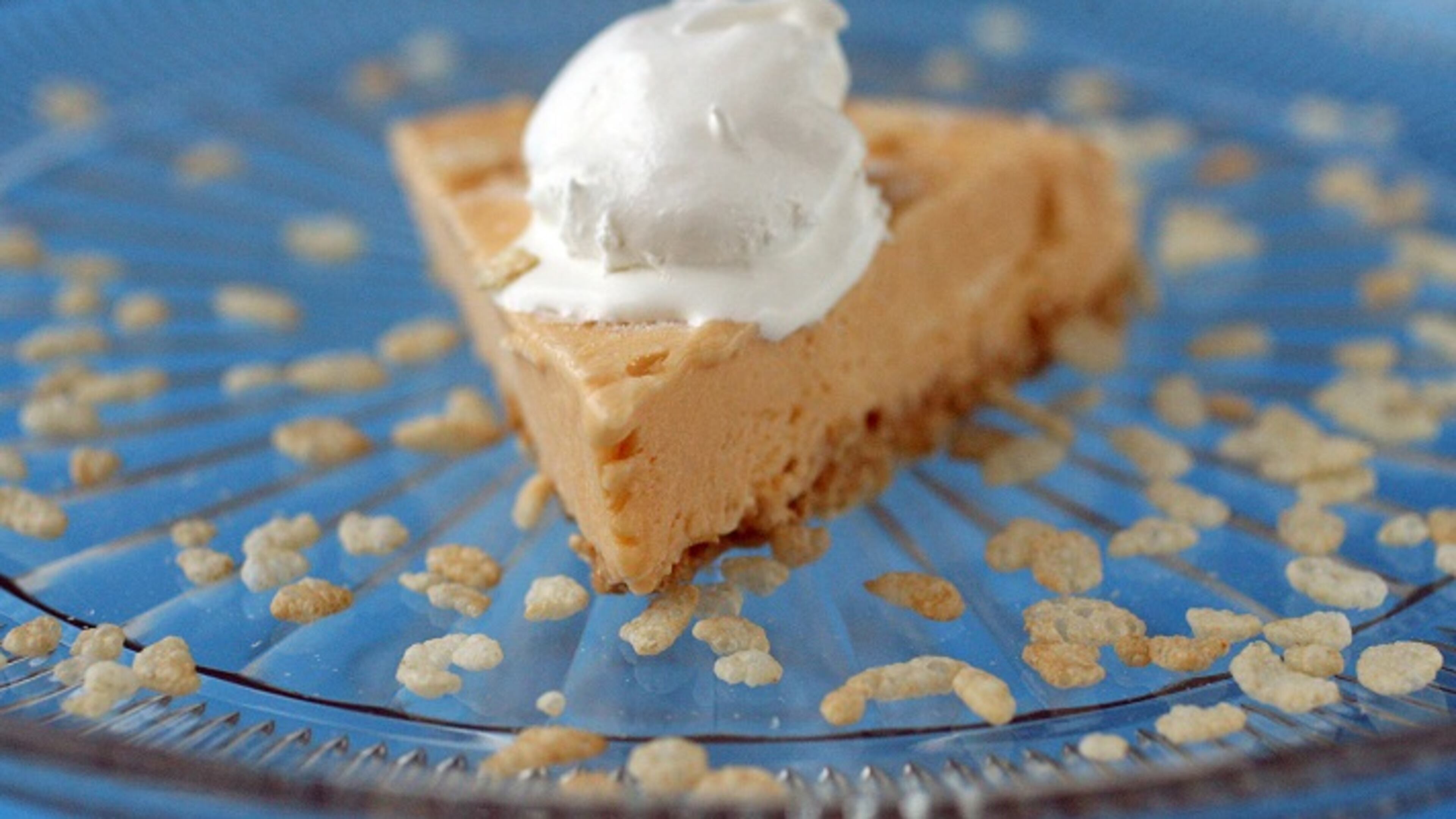 Crispy Peanut Butterscotch Pie, with fat-free, sugar-free, instant pudding mix, sugar-free (or fat-free) frozen whipped dessert topping and just one tablespoon of honey for six servings. (Hillary Levin/St. Louis Post-Dispatch/TNS)