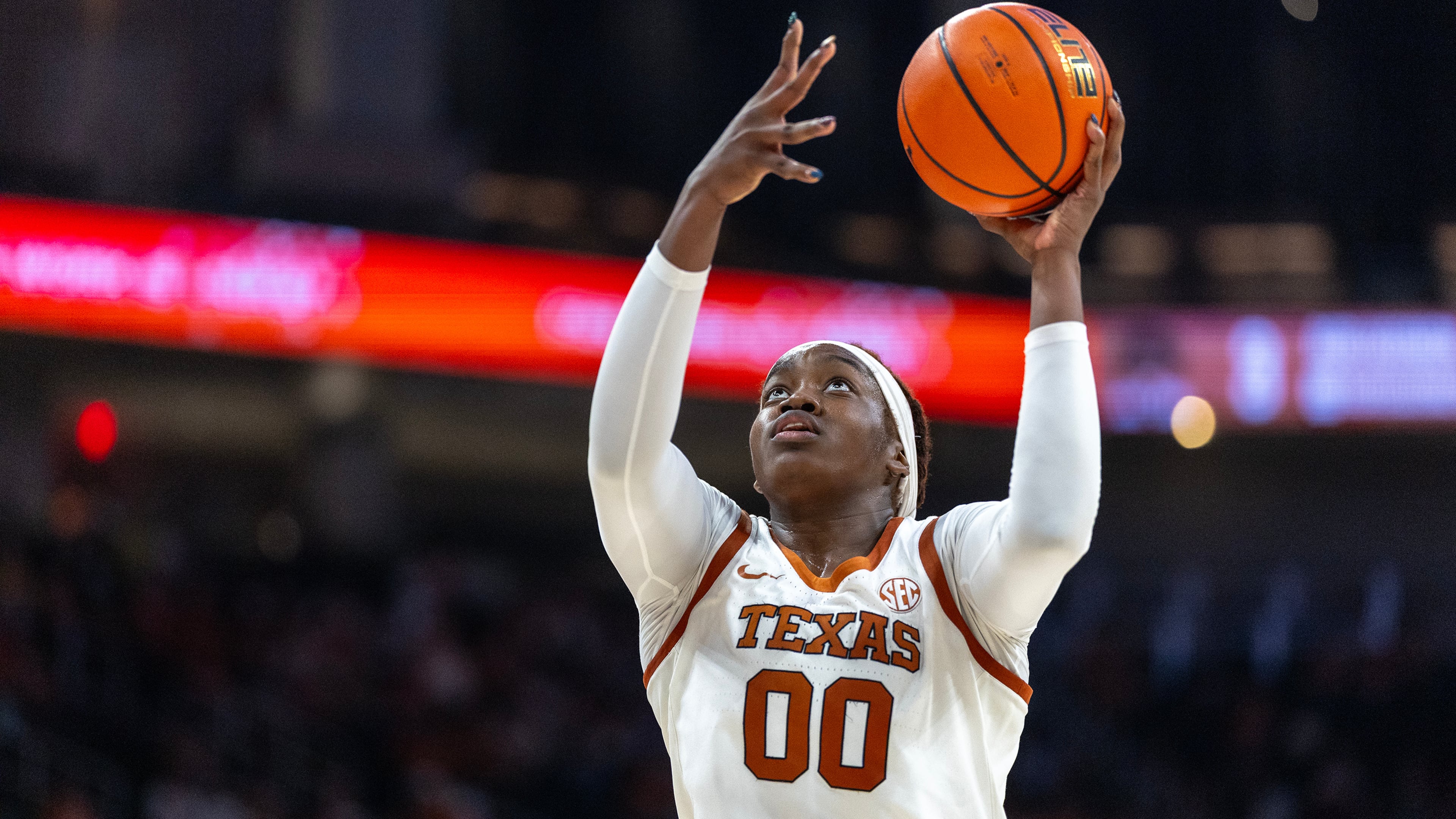 Texas center Kyla Oldacre (00) goes up to score against Southeastern Louisiana during the second half of an NCAA college basketball game Sunday, Dec. 28, 2025, in Austin, Texas. (AP Photo/Stephen Spillman)