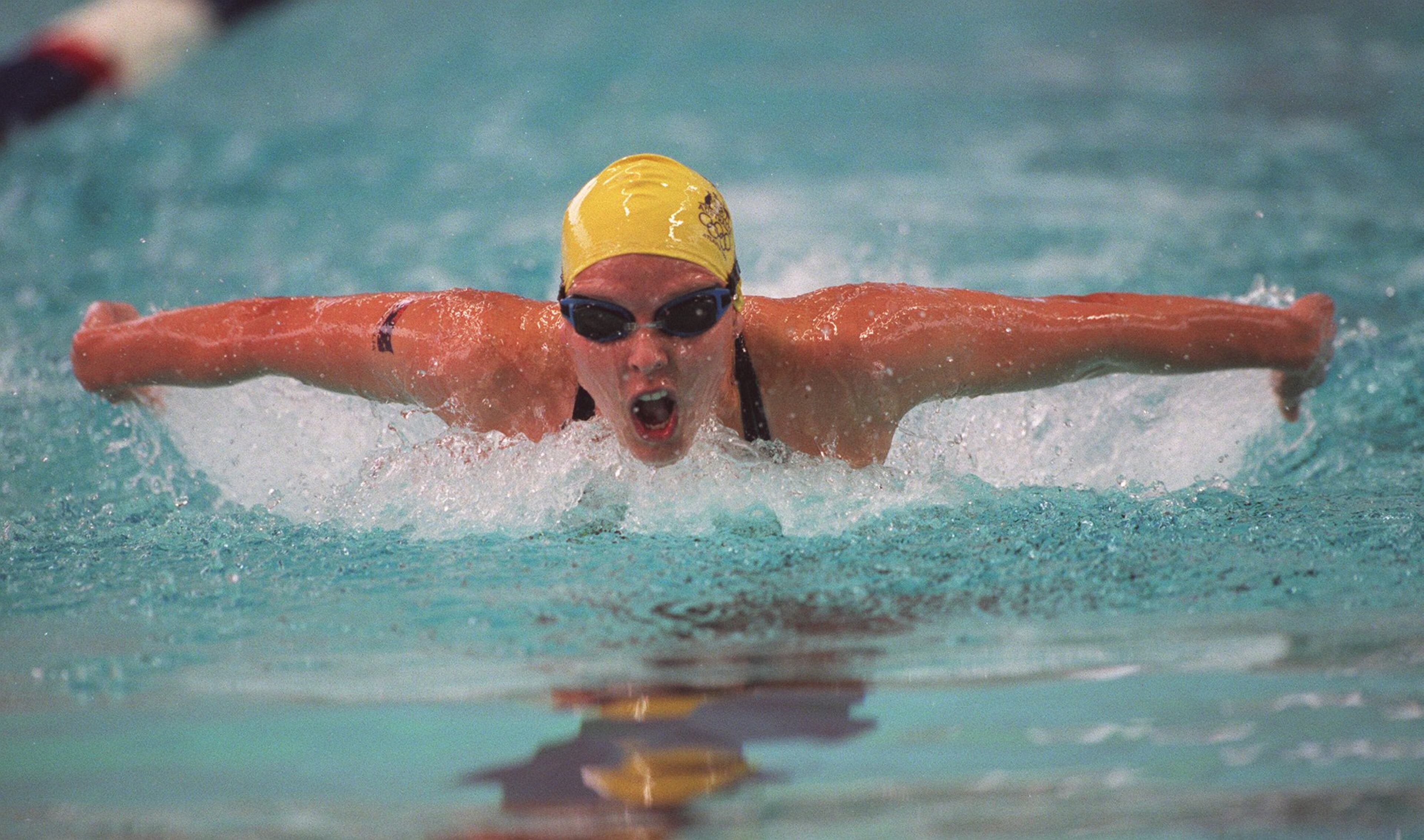 Susan O'Neil of Australia swims to gold medal in the women's 200-meter butterfly. (AJC Staff Photo/William Berry)