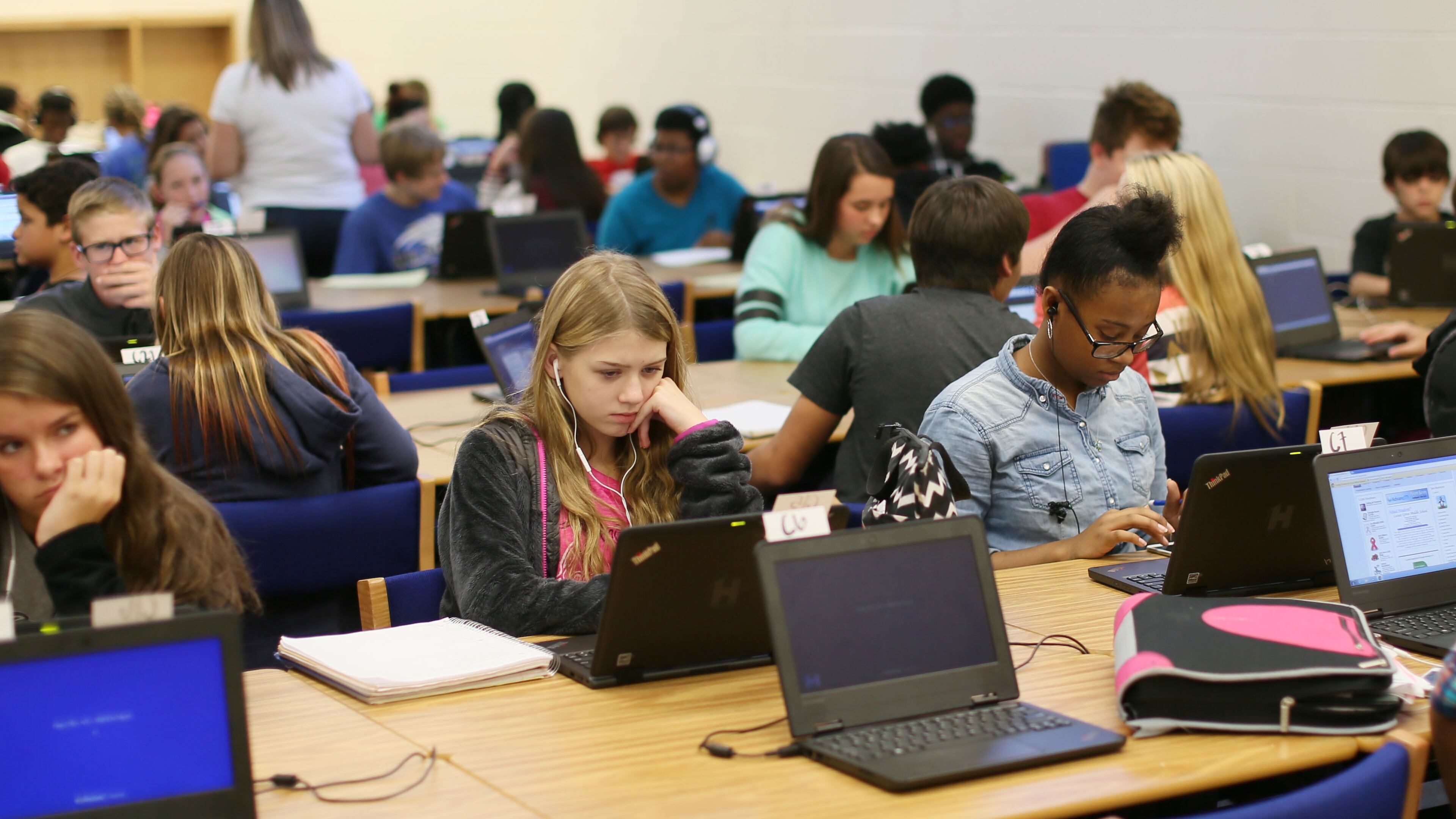 State and local tech problems disrupt latest round of Milestones tests. BOB ANDRES / BANDRES@AJC.COM