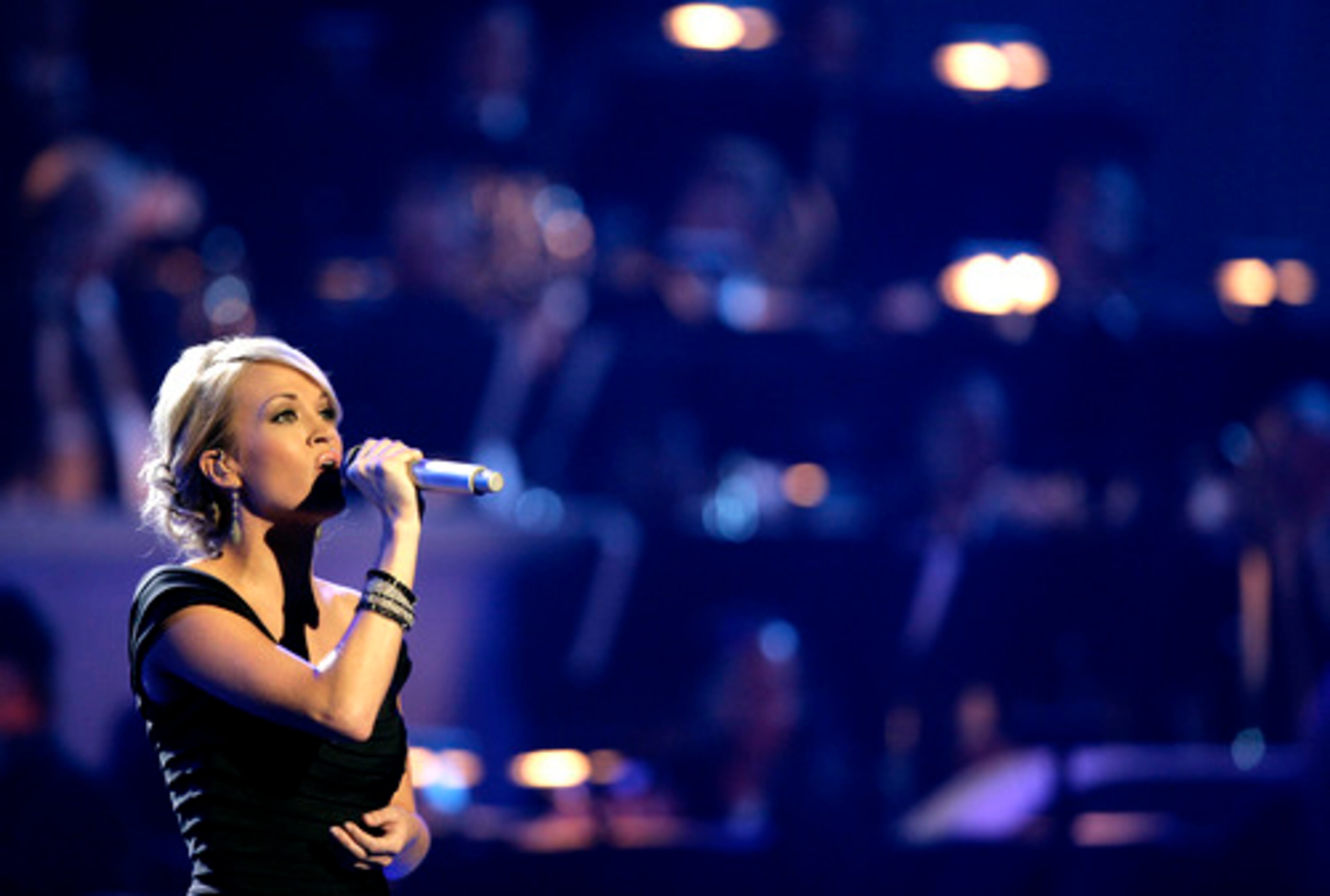 Carrie Underwood sings "The Sound of Music."