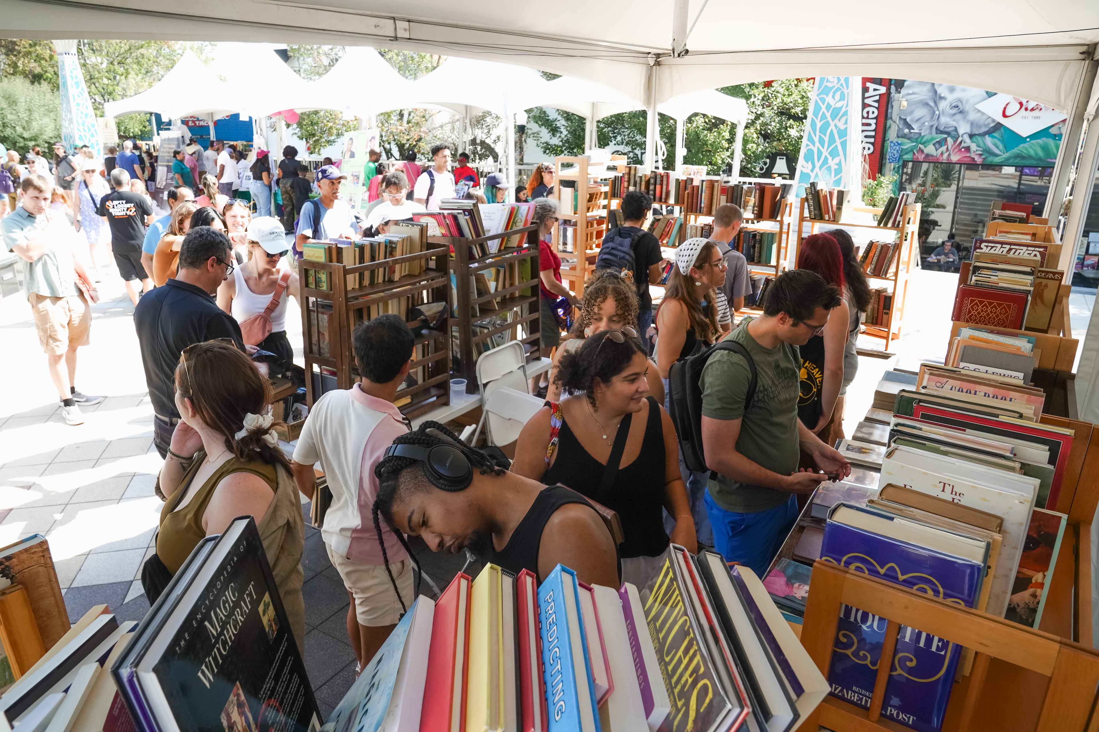 Decatur Book Festival returns to downtown Decatur Oct. 2-3. (Courtesy of Decatur Book Festival)