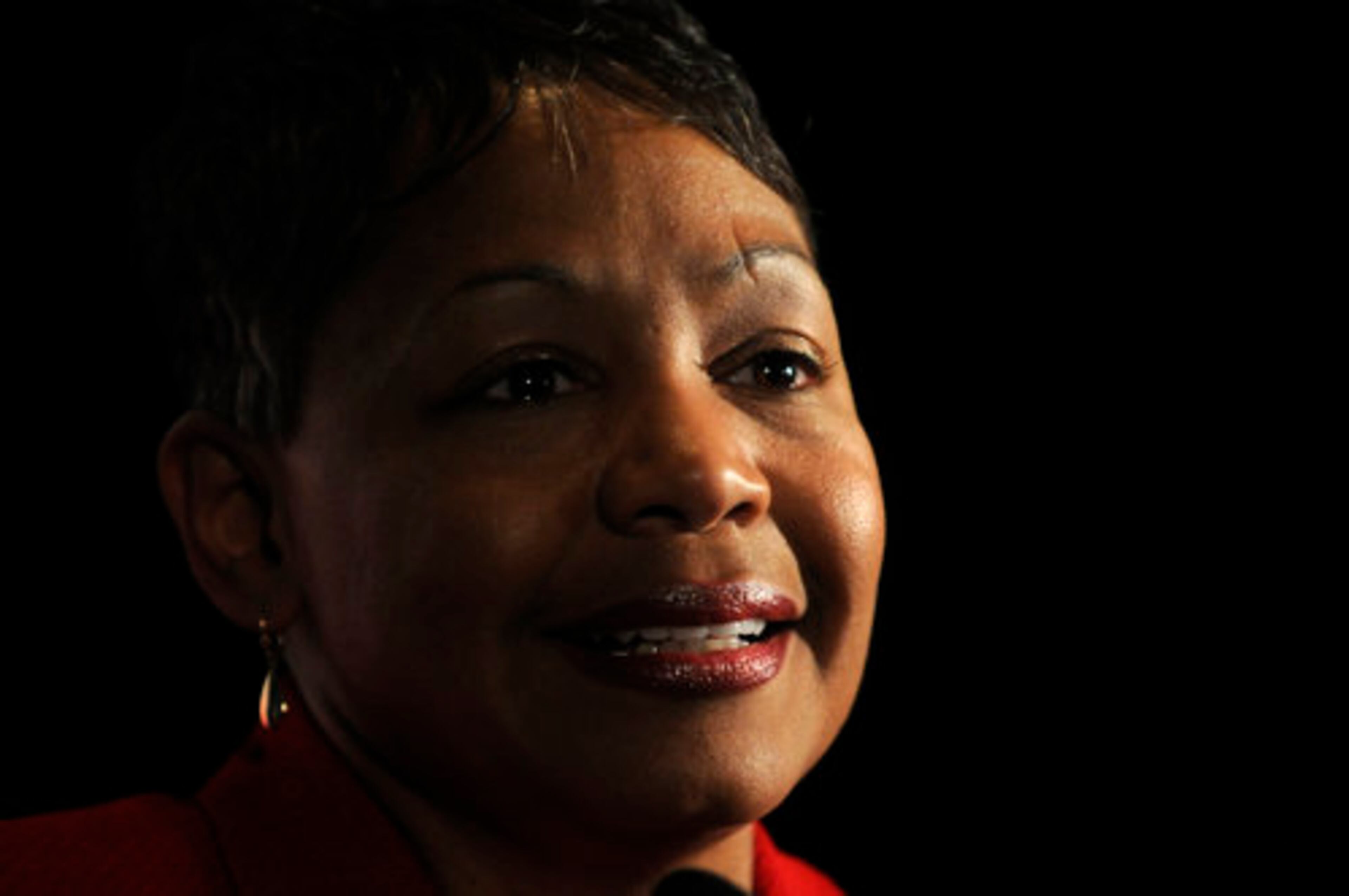 Tears fill Borders' eyes as she thanks her supporters during her concession speech.