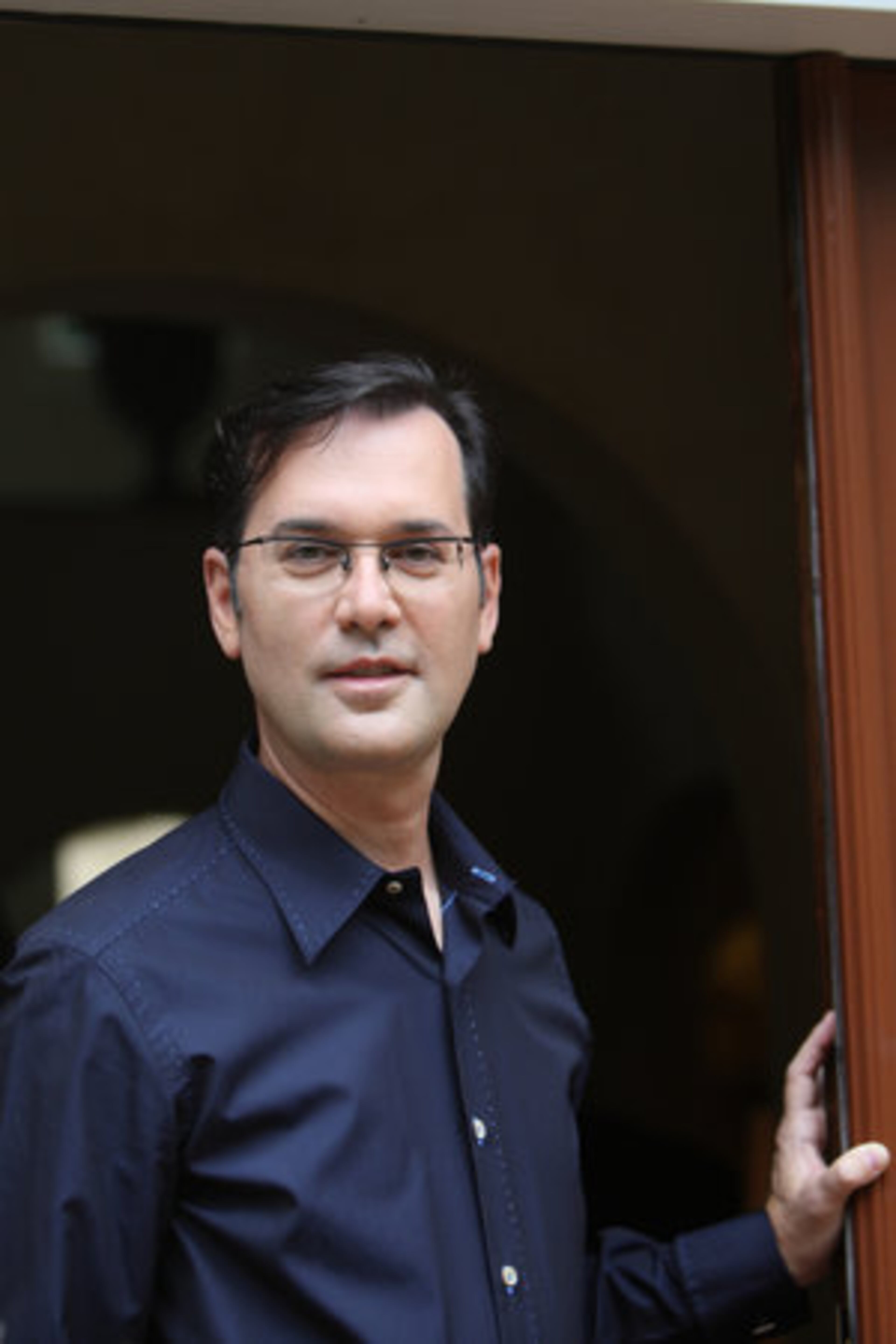 FAVORITE STORES: Saks, Theory, Hugo Boss, Bluefly.com, Faconnable.