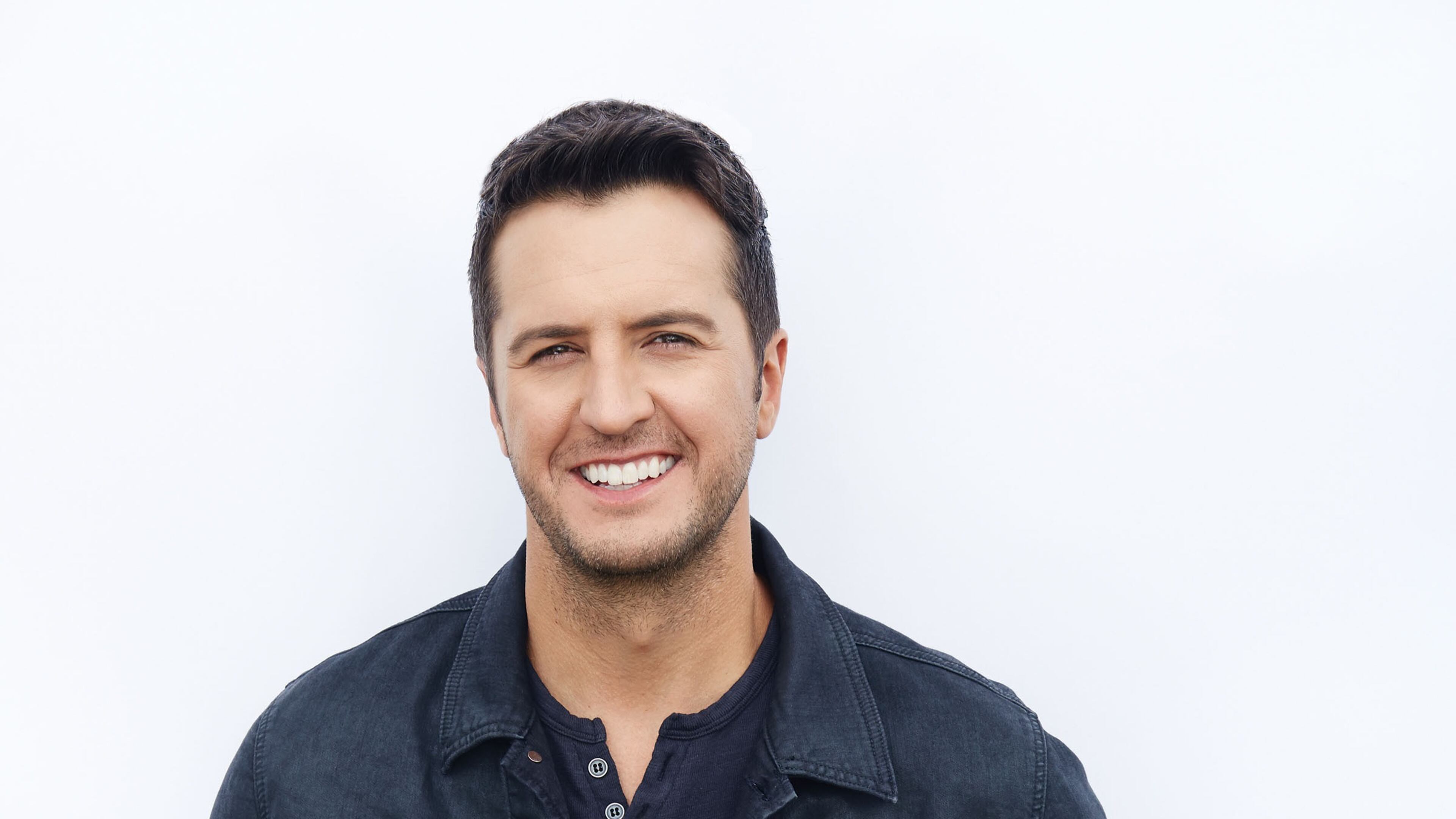 Luke Bryan heads to Verizon Amphitheatre in June.