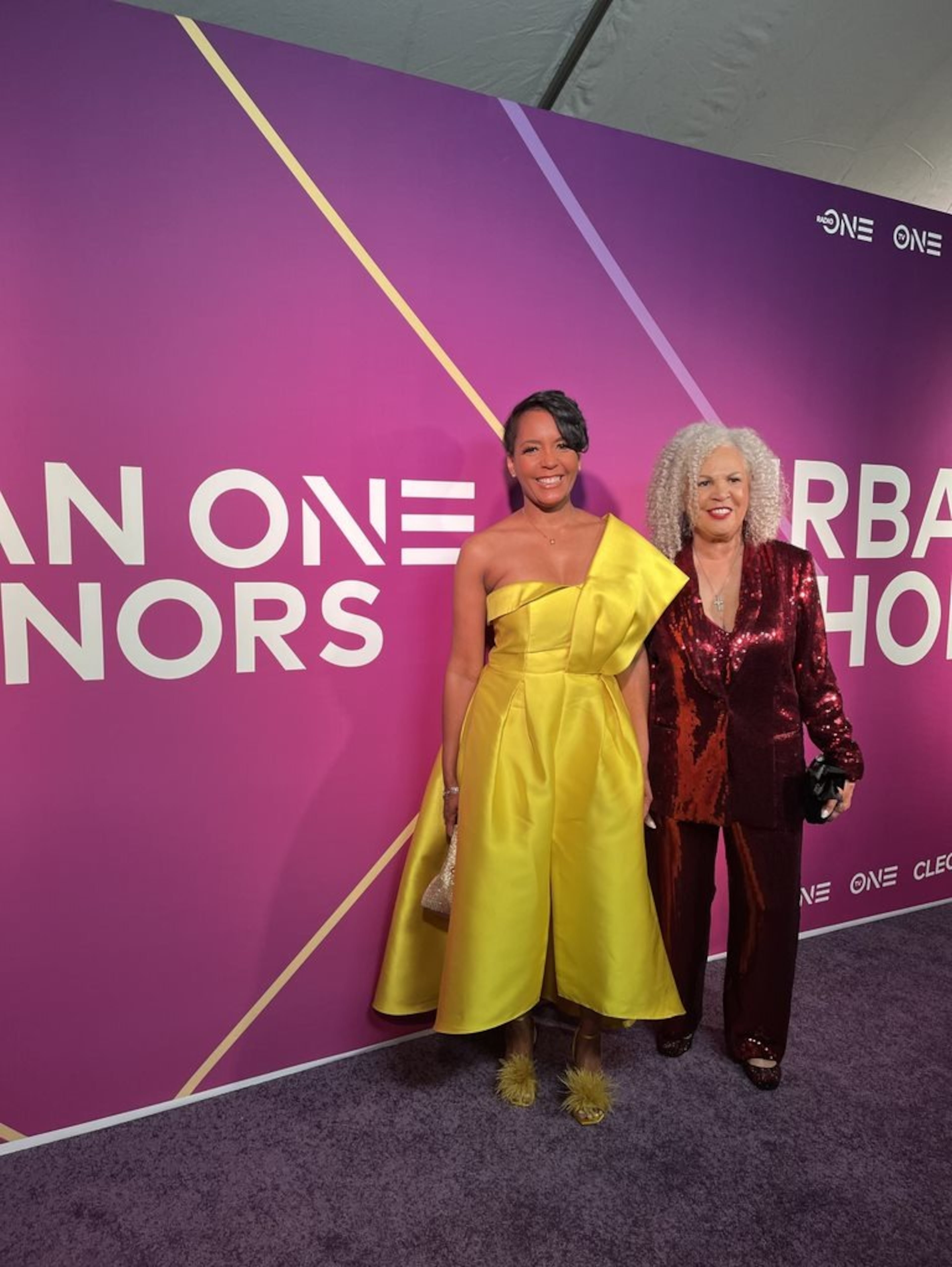 Keisha Lance Bottoms and her mother Sylvia at the Urban One Honors red carpet (2022)