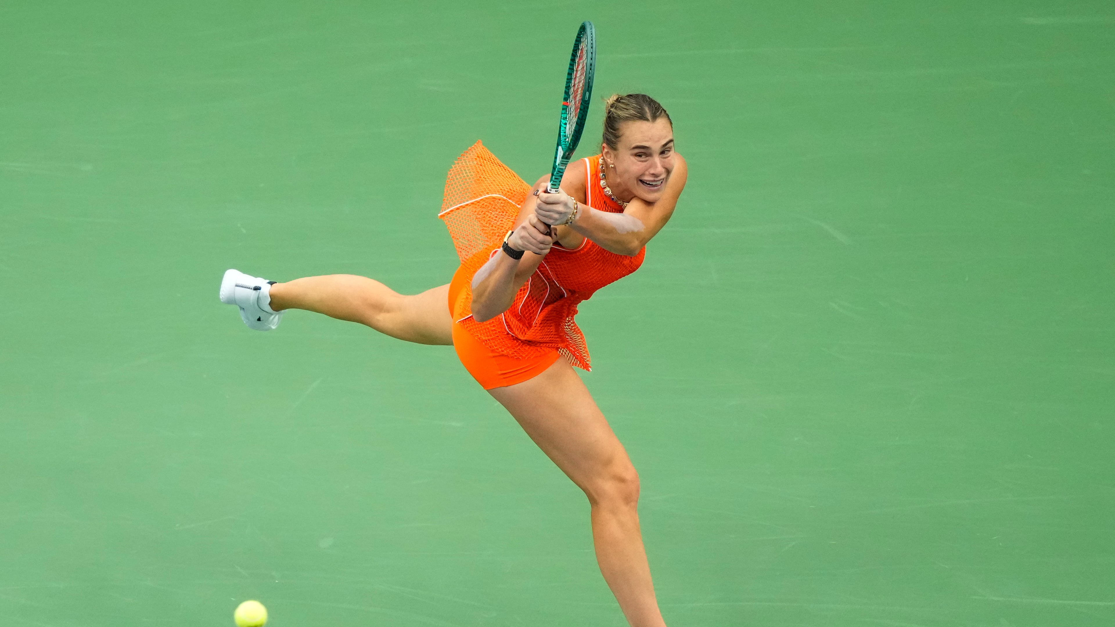 Aryna Sabalenka, of Belarus, returns the ball to Taylor Townsend, of the United States, during the fourth round of the U.S. Open tennis championships Sunday, Sept. 6, 2026, in New York. (AP Photo/Yuki Iwamura)