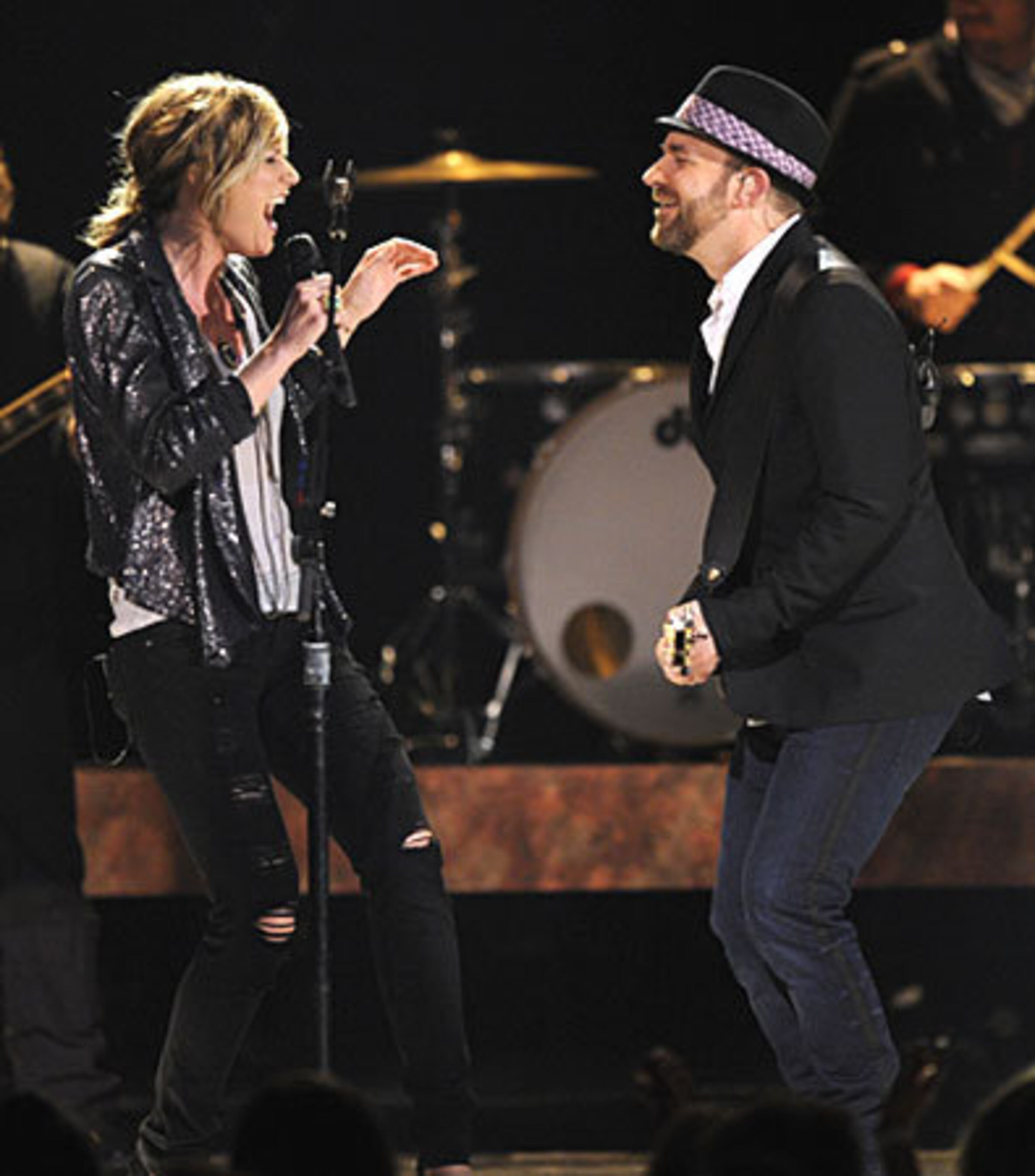 Sugarland's Jennifer Nettles and Kristian Bush. The Atlanta group won best vocal duo.