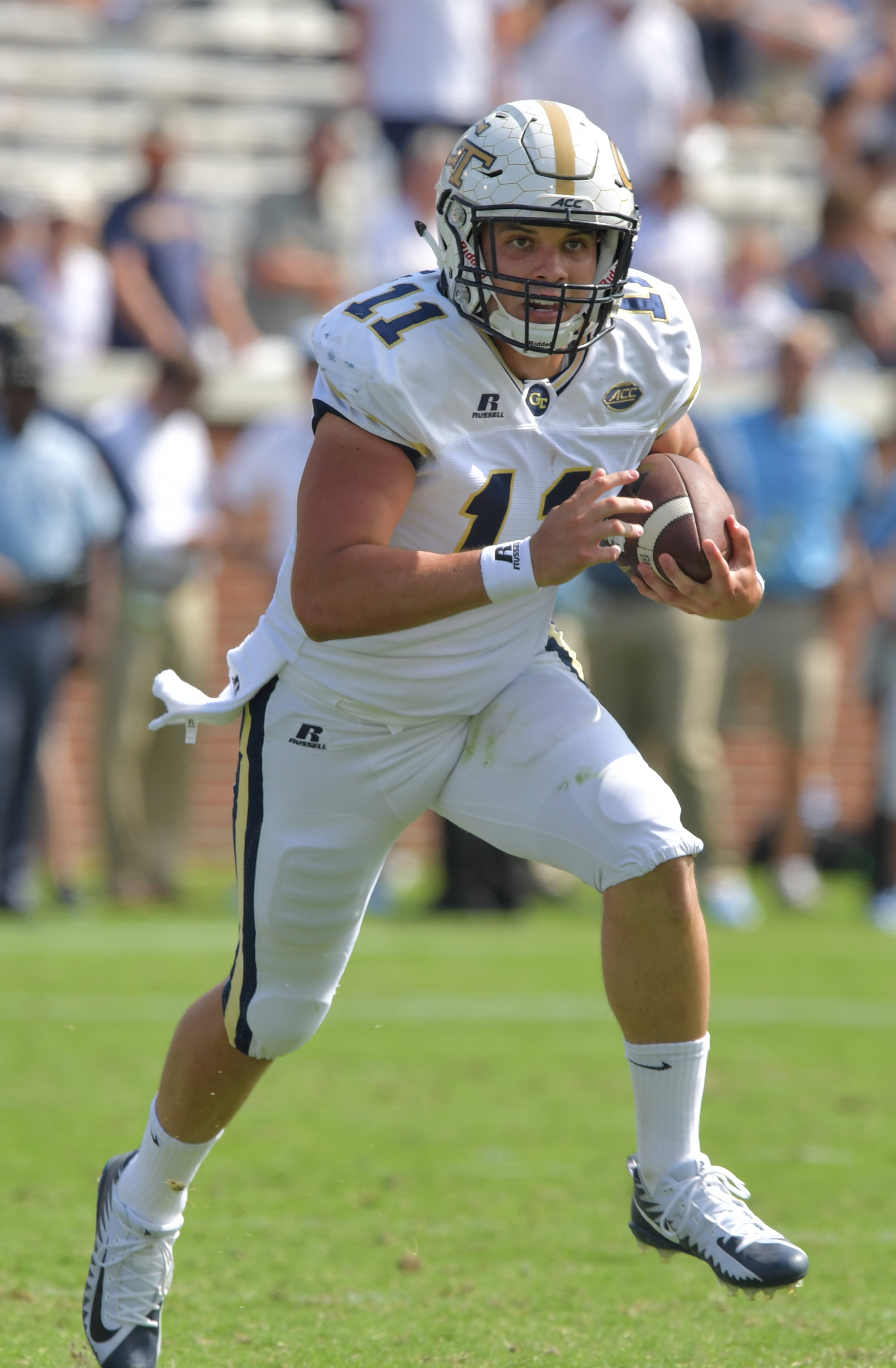 September 30, 2017 Atlanta - Georgia Tech quarterback Matthew Jordan (11) runs with the ball in the second half of an NCAA college football game at Bobby Dodd Stadium on Saturday, September 30, 2017. Georgia Tech won 33 - 7 over the North Carolina. HYOSUB SHIN / HSHIN@AJC.COM