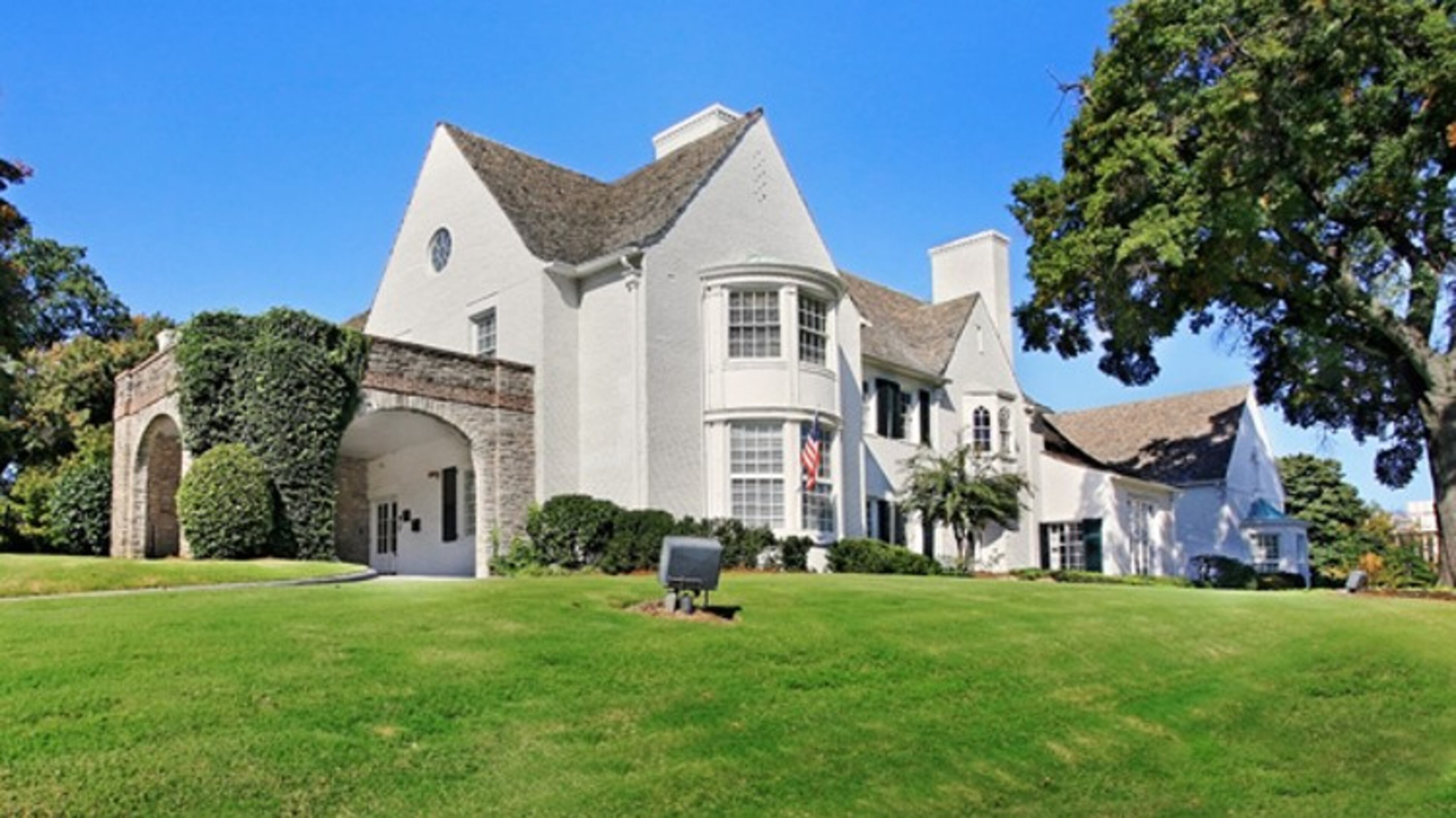 H.M. Patterson & Son, Spring Hill Chapel