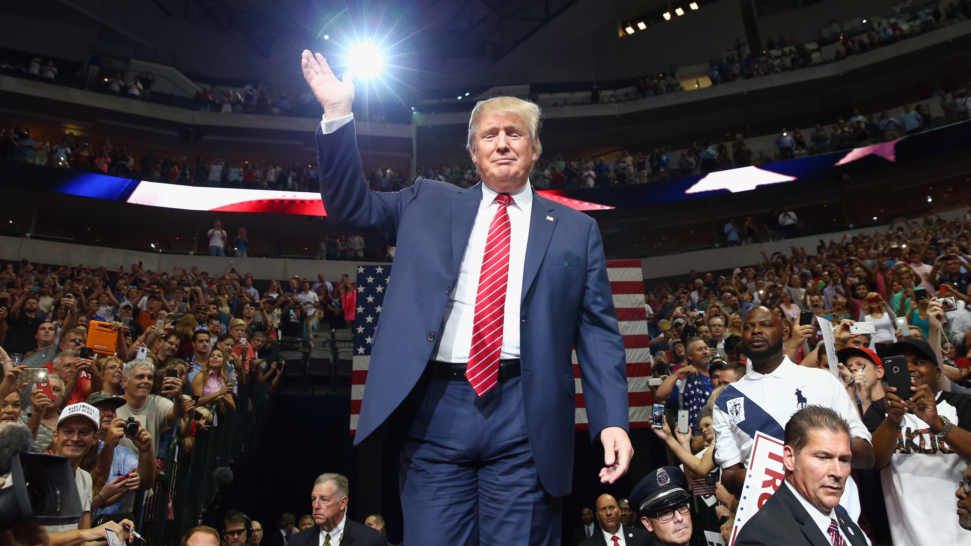 DALLAS, TX - SEPTEMBER 14: Republican presidential candidate Donald Trump arrives at a campaign rally at the American Airlines Center on September 14, 2015 in Dallas, Texas. More than 20,000 tickets have been distributed for the event. (Photo by Tom Pennington/Getty Images)