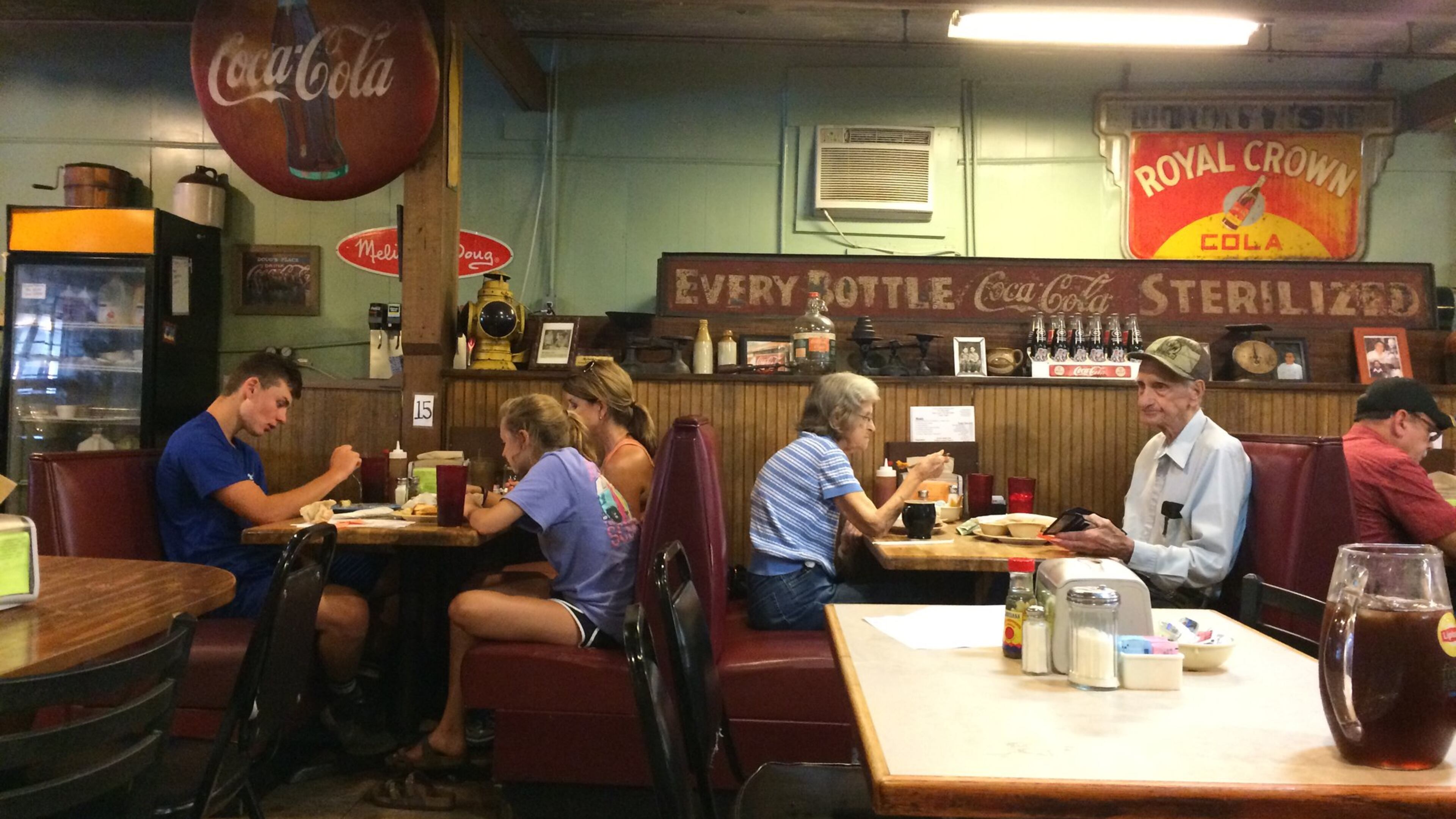 Doug’s Place Restaurant, in the city of Emerson in Bartow County, is in an old general store, circa 1900. PHOTO CREDIT: Wendell Brock