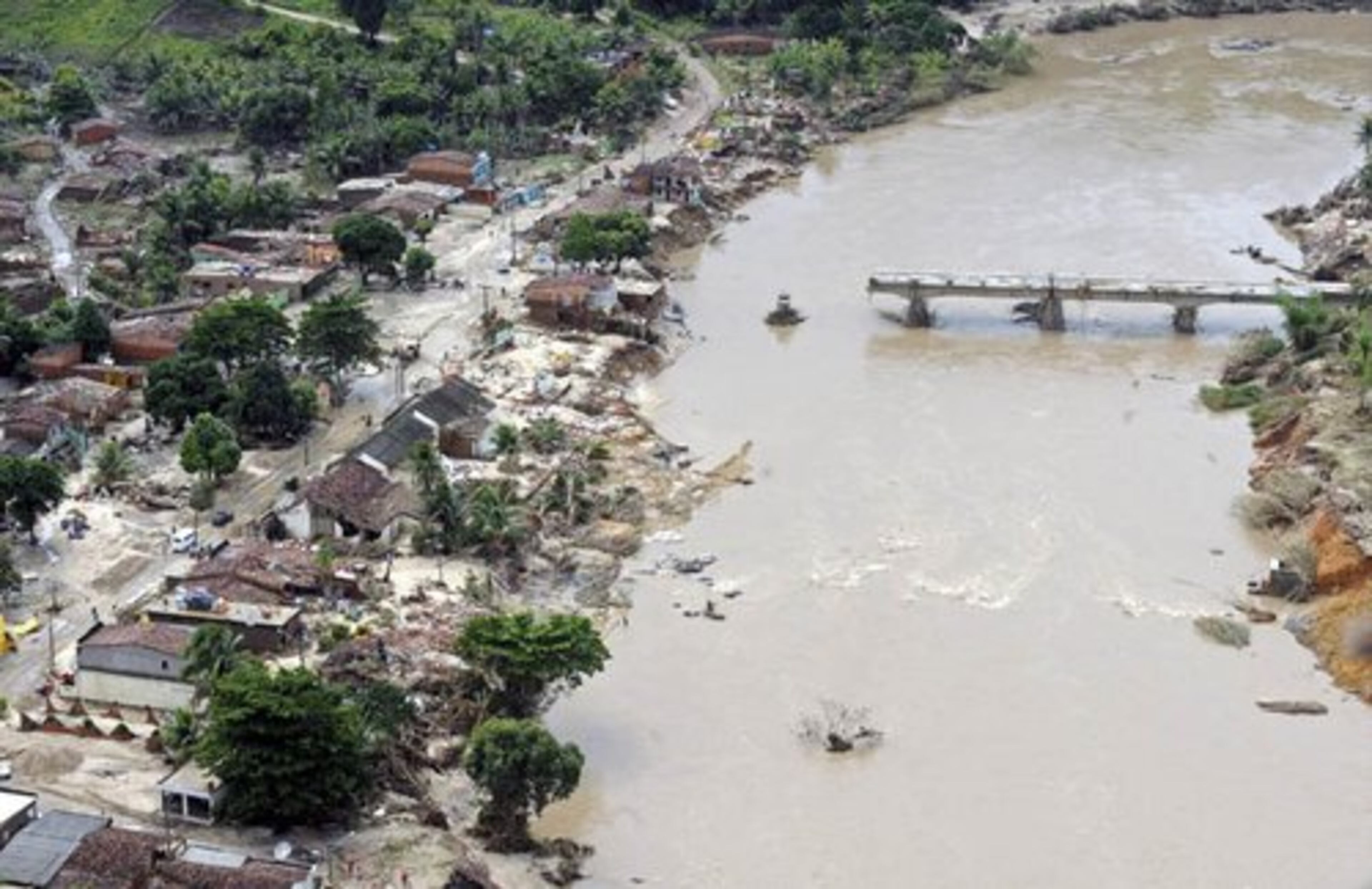 June 22 , northern Brazil - Torrential floods ripped through cities in northeastern Brazil, killing at least 50 people. Rescuers searched for 600 people declared missing after the heavy rains. Thousands were forced to leave their homes.