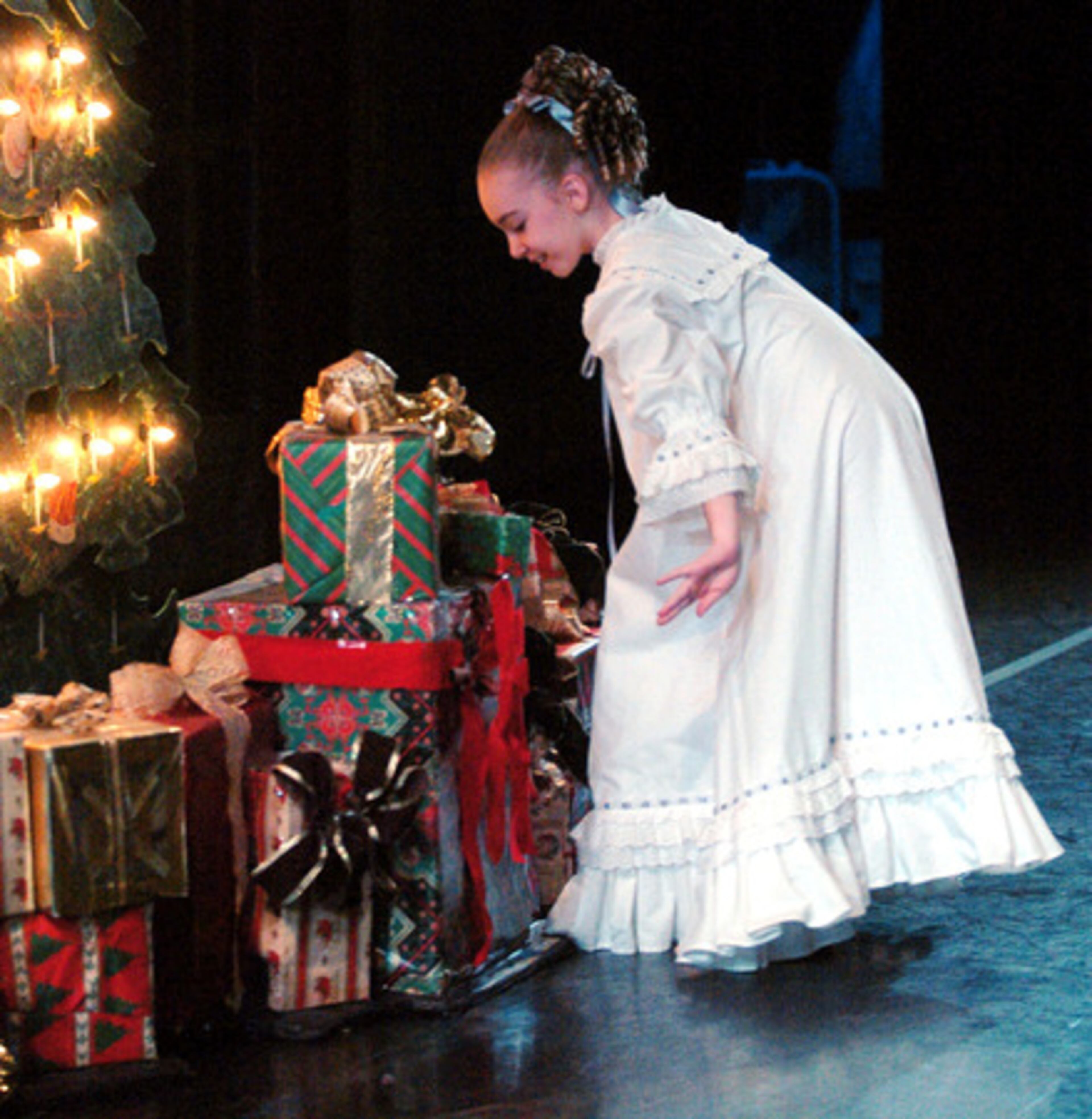 Jenny Hawk, 11, as Clara.