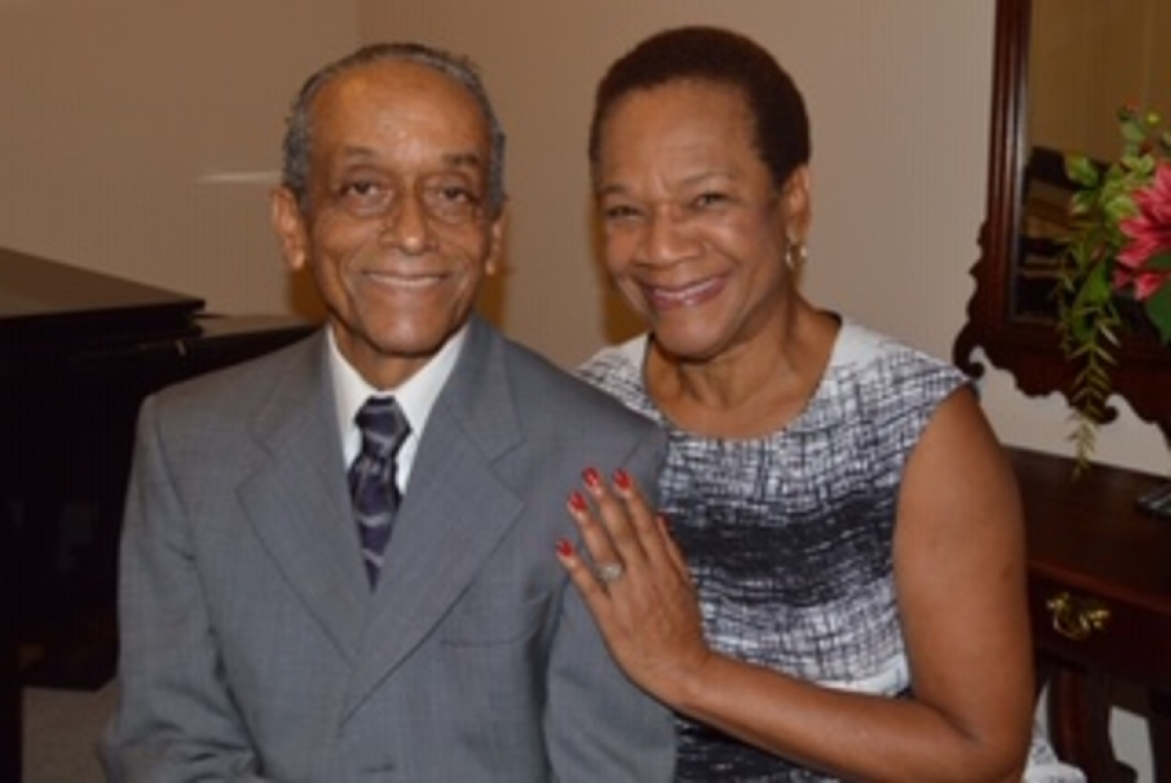 Gwendolyn Payton is a Mercer graduate denied her final senior art exhibit nearly 50 years ago due to a racist art department head. A chance meeting with a Mercer professor rectified that wrong and she finally has that exhibit. Here she is with her husband, whom she met at Mercer, Dr. Victor Payton. Courtesy of Khary Payton