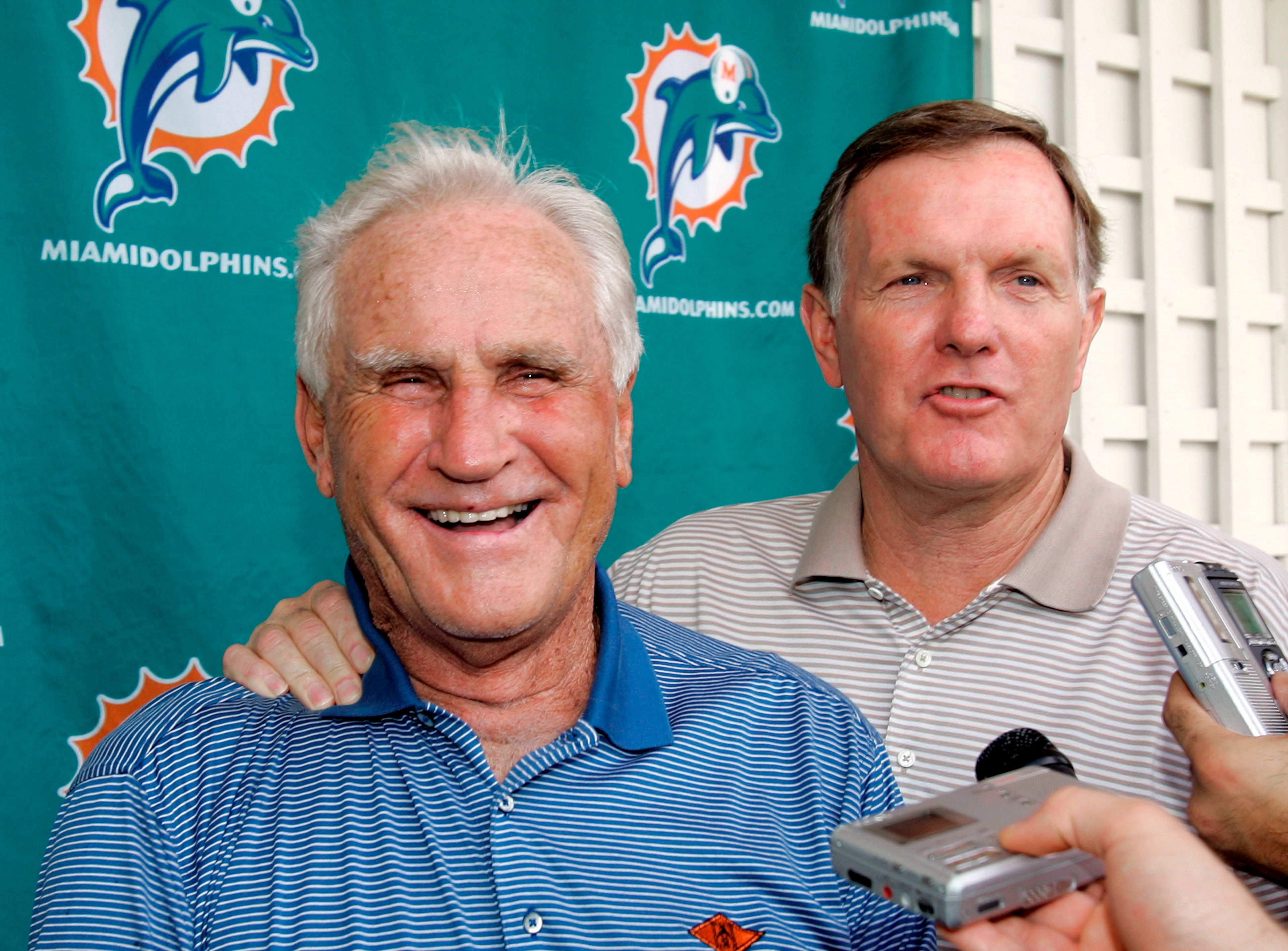 Former Miami Dolphins head coach Don Shula, left, opened Shula's 347 Grill in the Atlanta Marriott Buckhead Hotel & Conference Center in Buckhead in late 2009. It closed several years later.