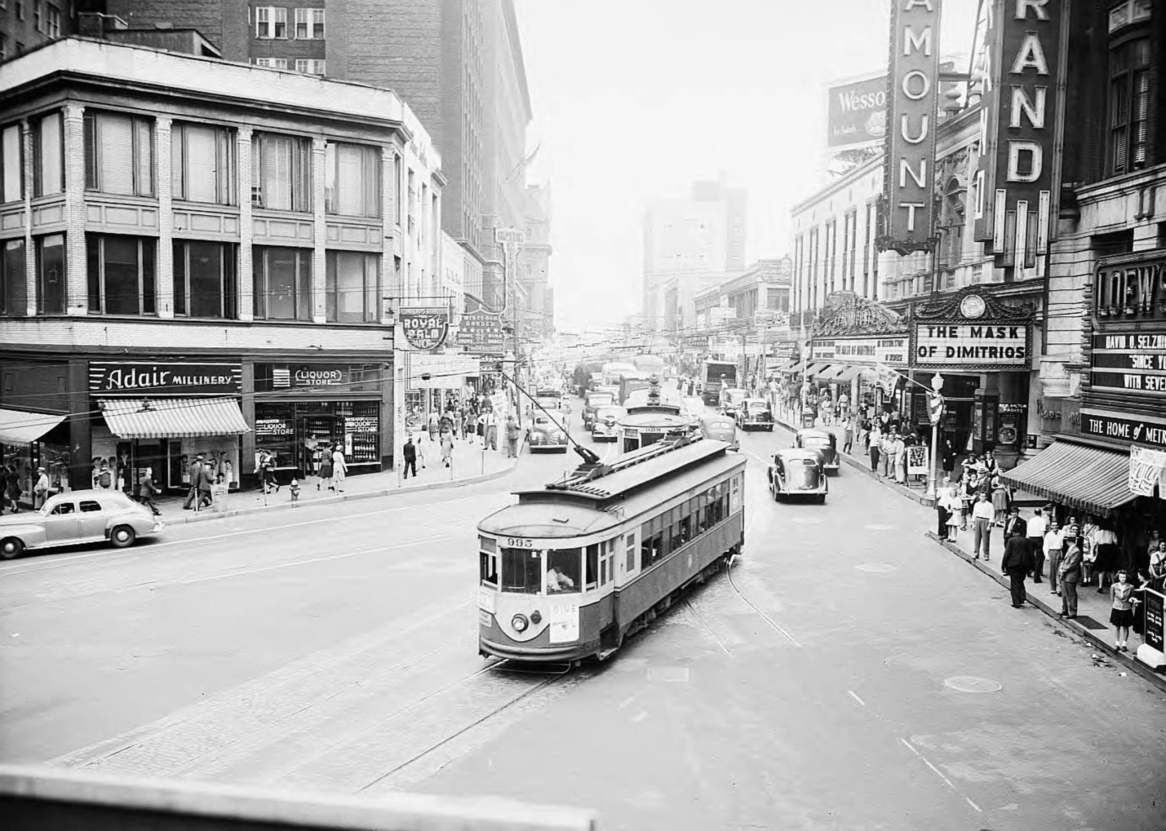 Peachtree Street in 1944. The Loew's Grand Theatre and the Paramount are on the right. The Loew's Grand was at the corner of Peachtree and Forsyth. LBGPNS9-200a, Lane Brothers Commercial Photographers Photographic Collection, 1920-1976. Photographic Collection, Special Collections and Archives, Georgia State University Library.