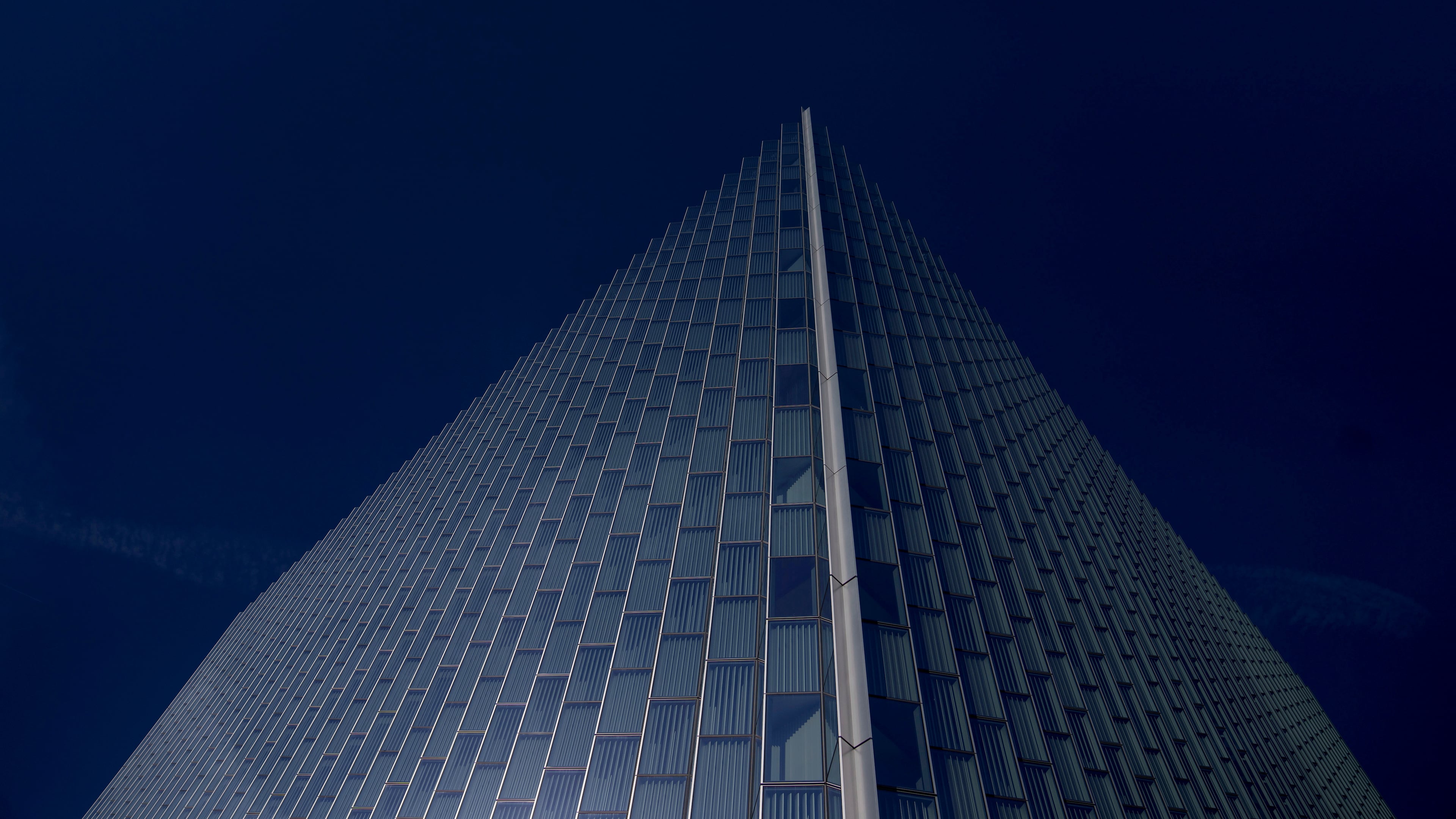 The exterior of the federal courthouse is seen March 27, 2024, in Los Angeles. (AP Photo/Eric Thayer, File)