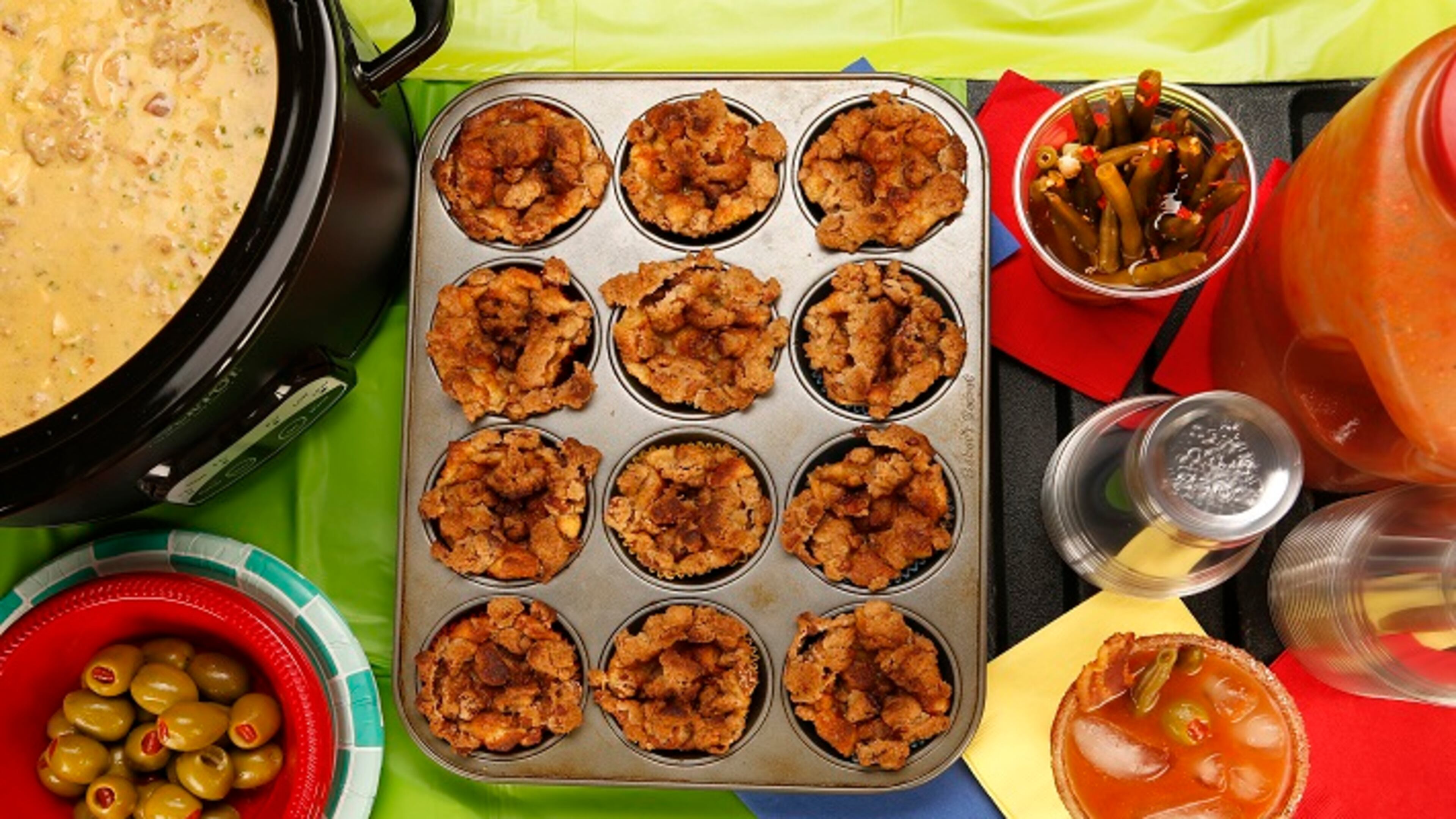 Breakfast chili, Bloody Mary and French Toast muffin bites. (Glenn Koenig/Los Angeles Times/TNS)