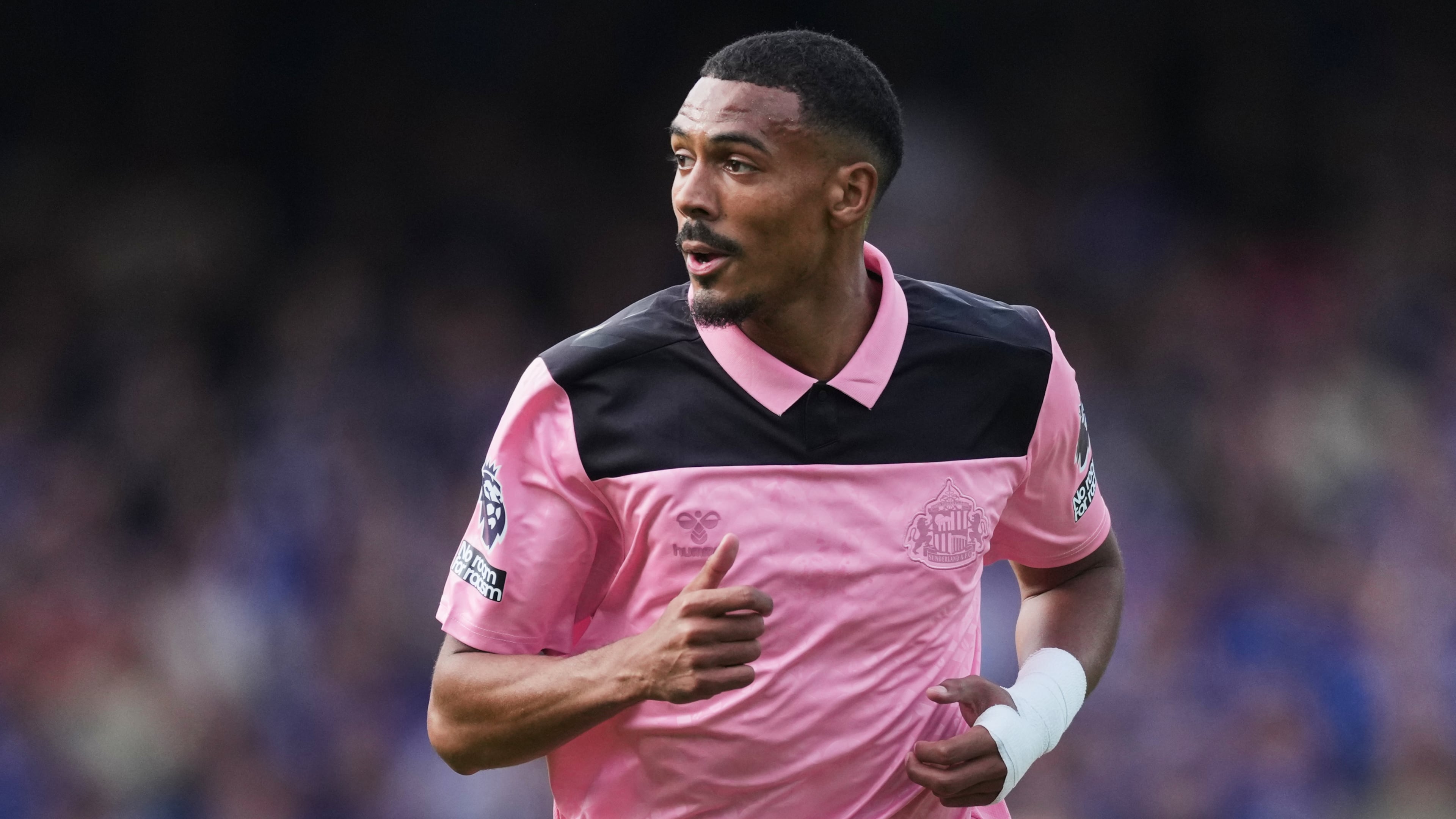 FILE - Sunderland's Wilson Isidor runs into position during the English Premier League soccer match between Ipswich Town and Sunderland, in Ipswich, England, Aug. 22, 2026. (AP Photo/Dave Shopland, File)
