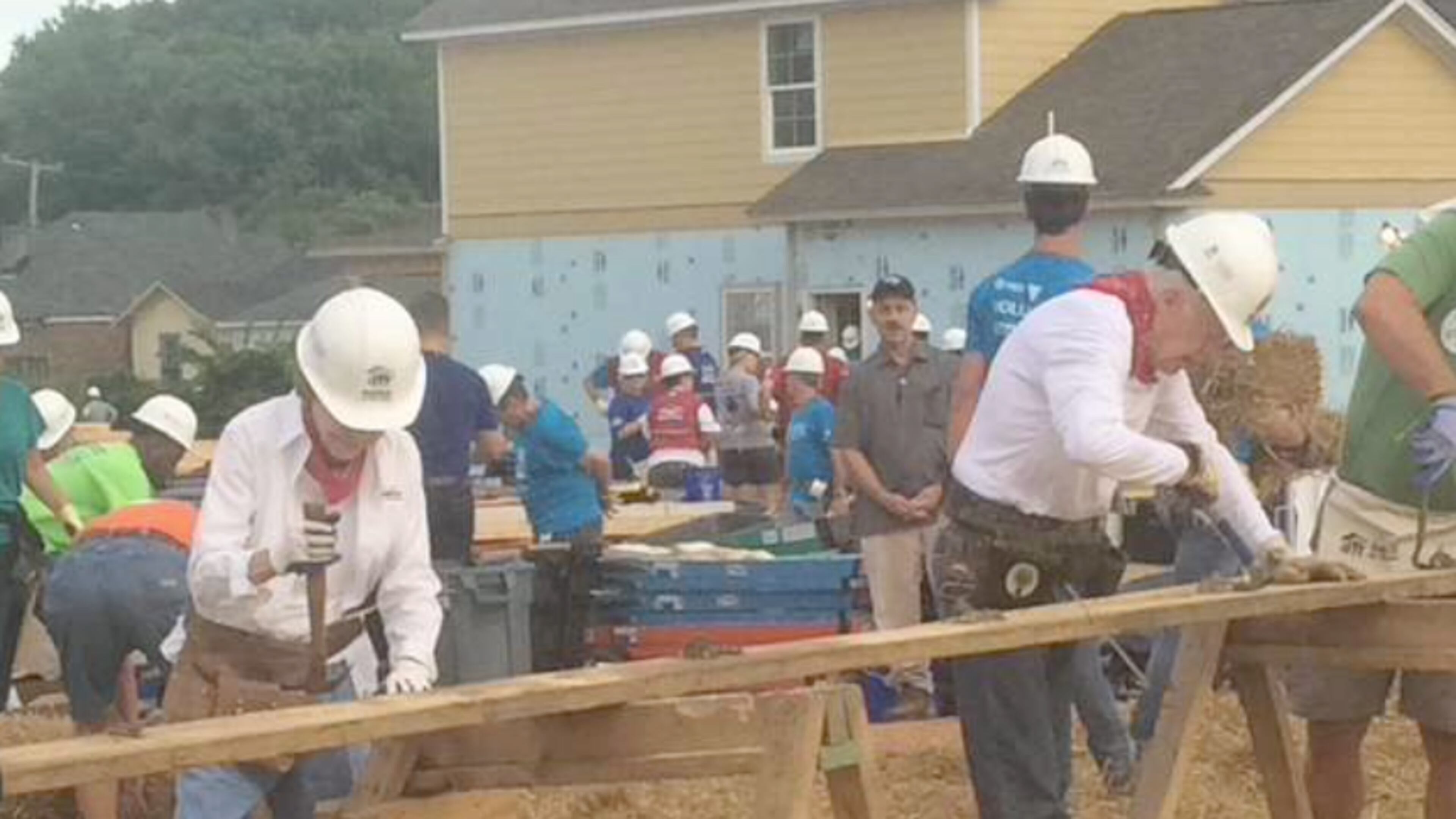 President and Mrs. Carter led a Habitat for Huanity build site in Memphis today. AJC photo: Jill Vejnoska