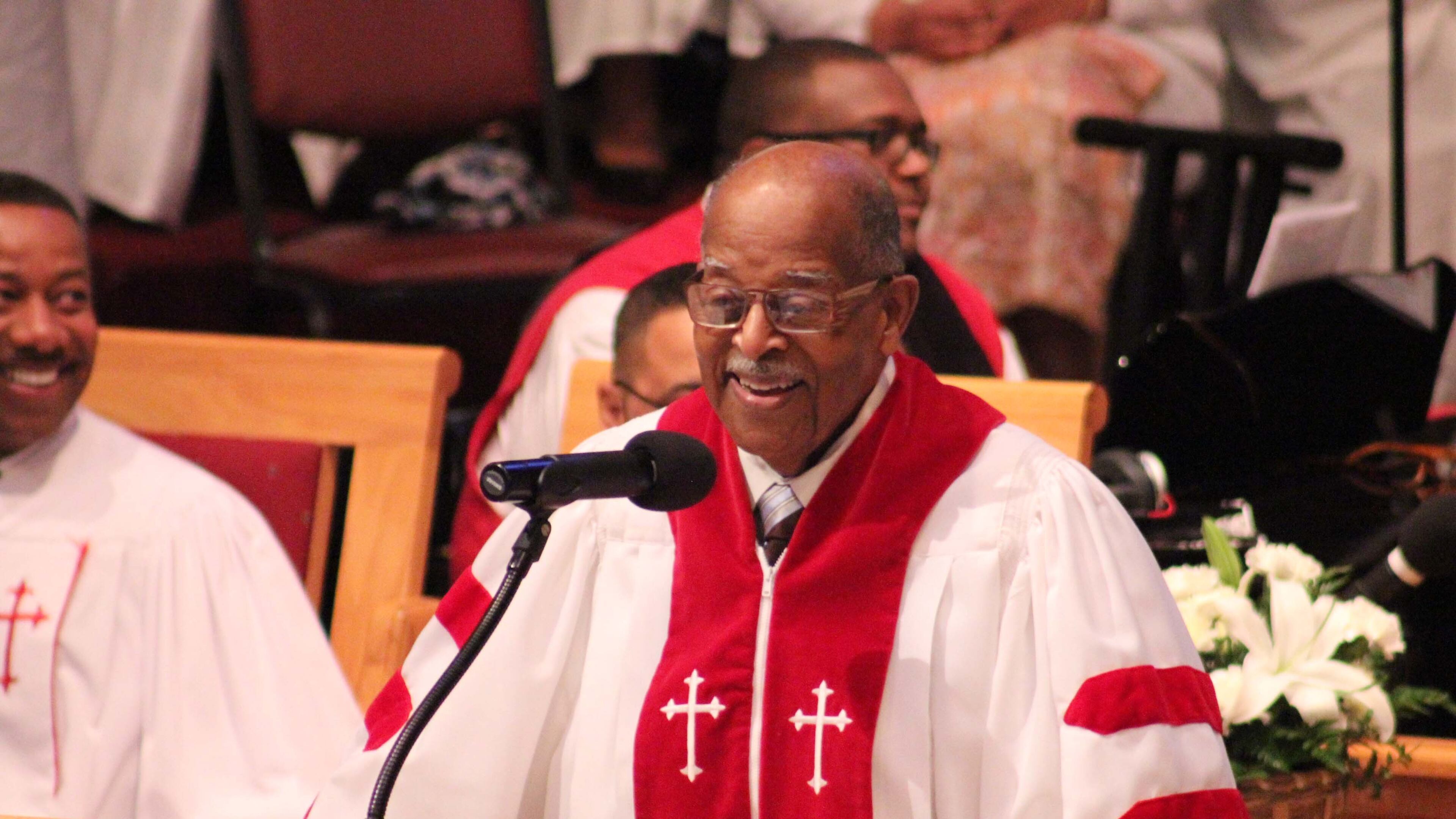The Rev. Cameron Madison Alexander, longtime senior pastor of Antioch Baptist Church North, has died.
