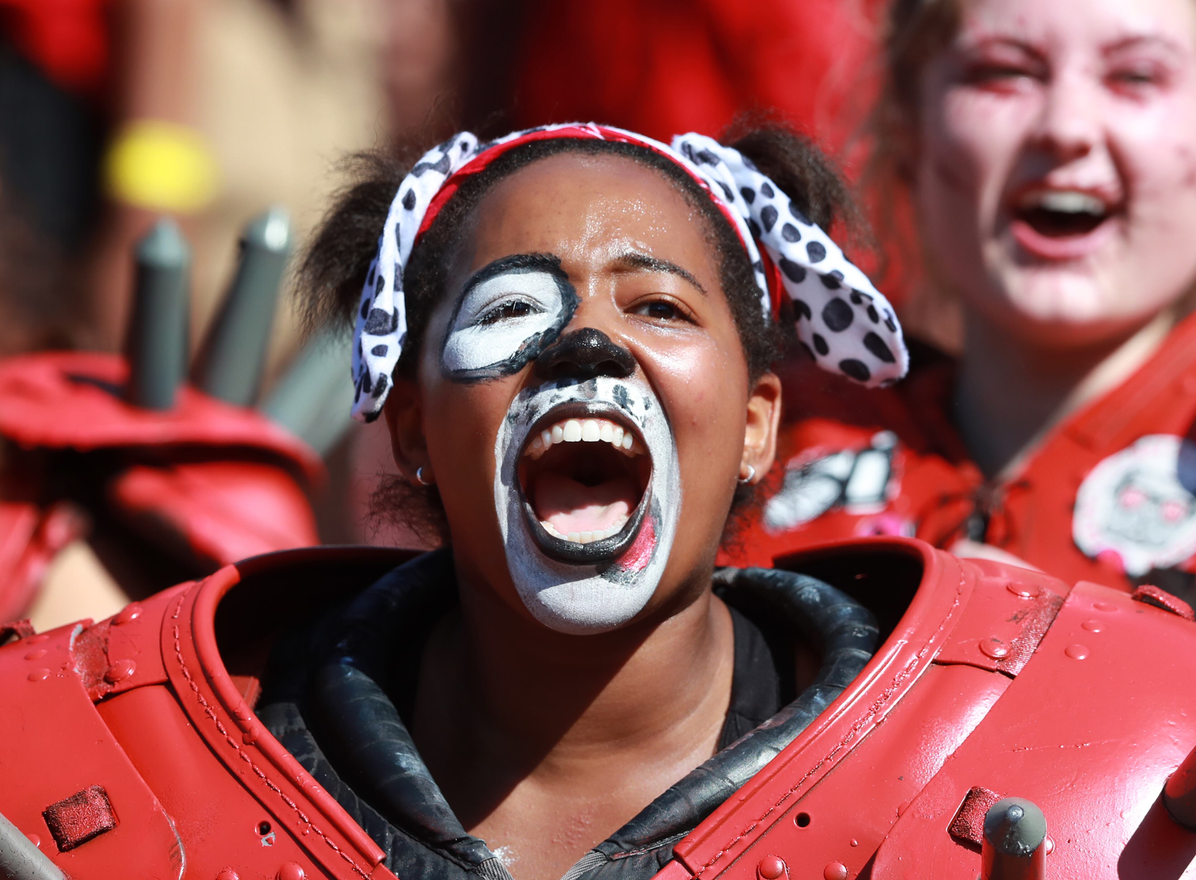Georgia fans get fired up to play South Carolina. Curtis Compton/ccompton@ajc.com