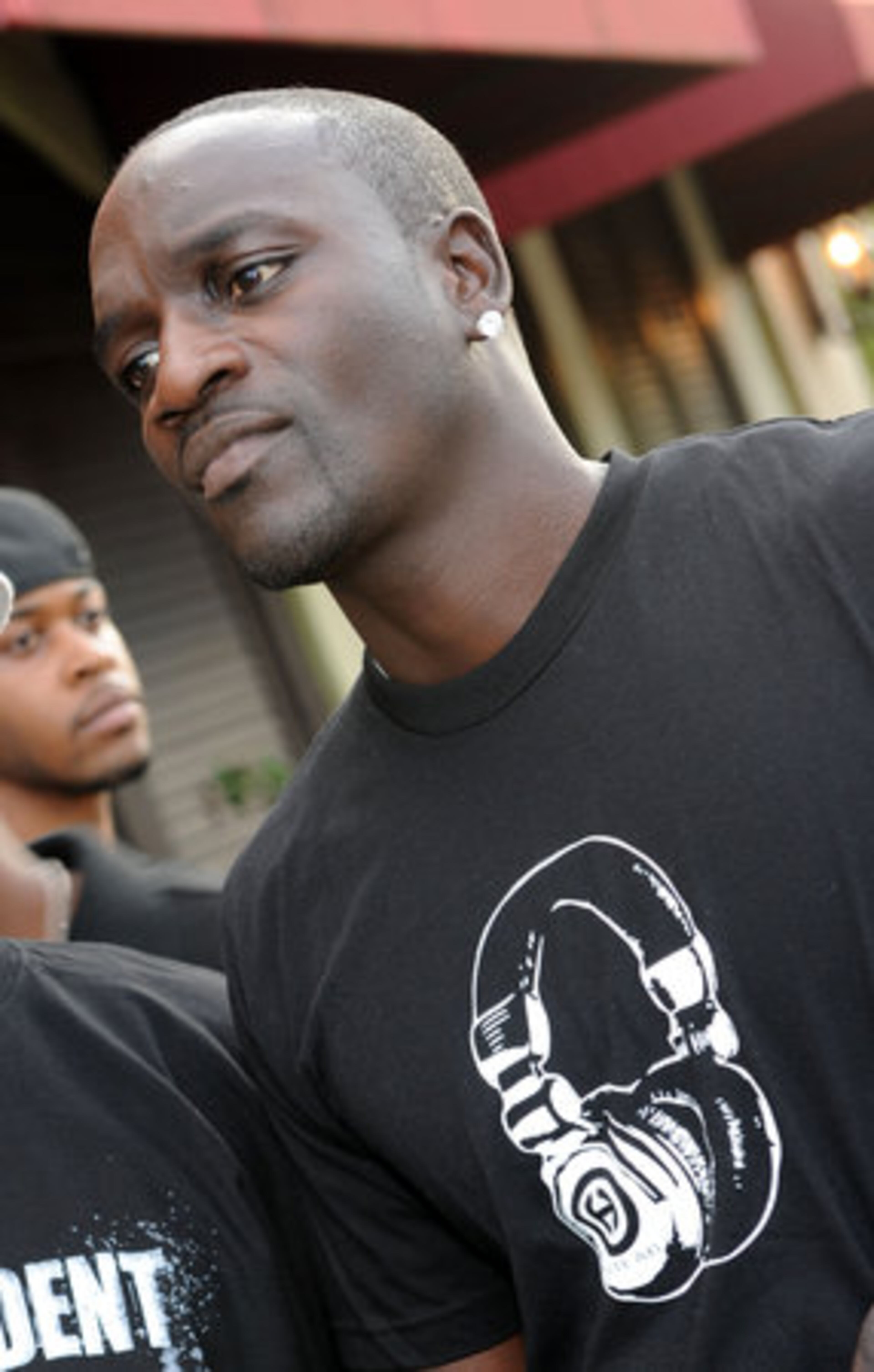 And what do you know, Akon was there too. He and Young Jeezy have collaborated in the past.