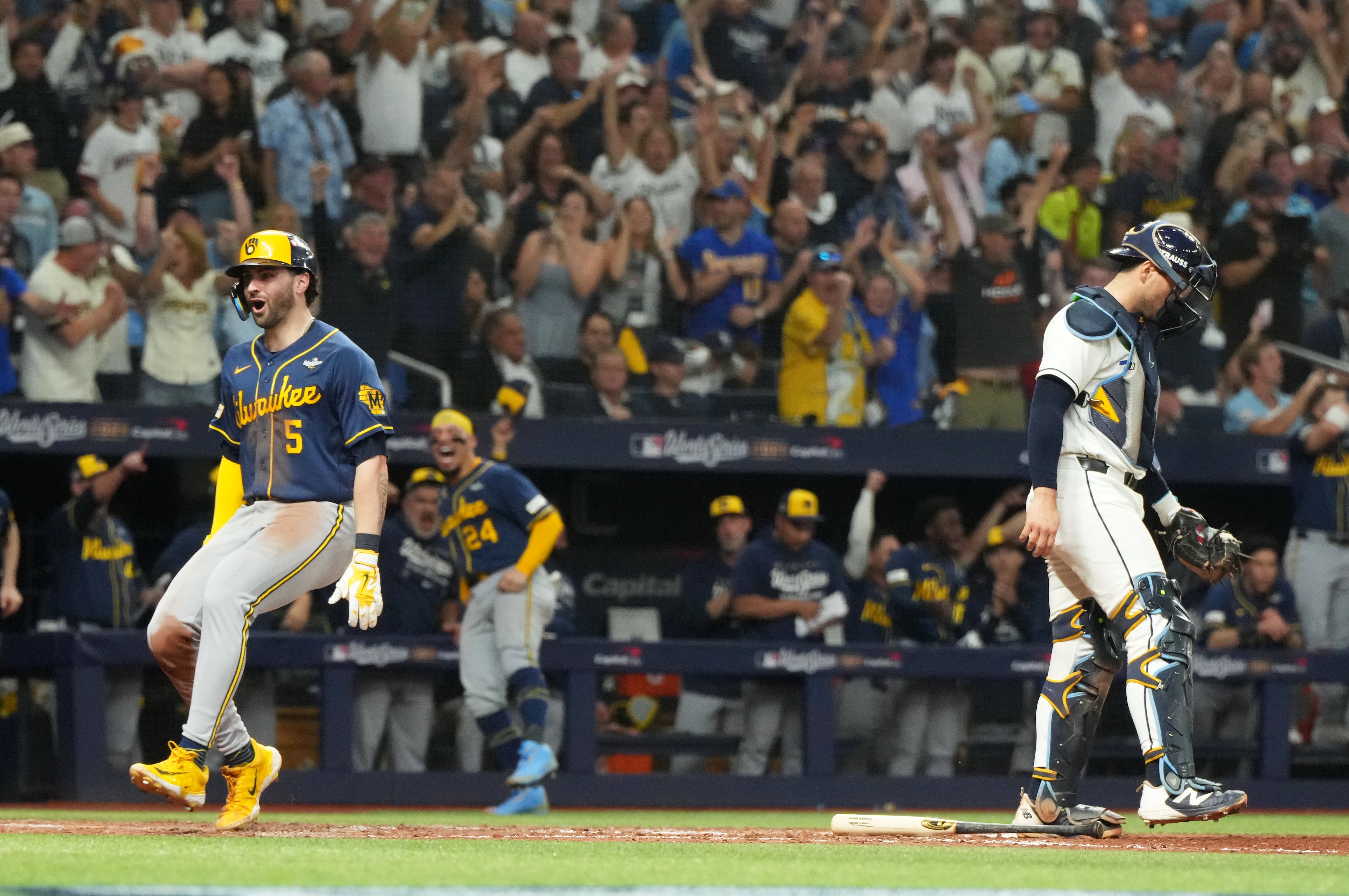 APTOPIX World Series Brewers Rays Baseball