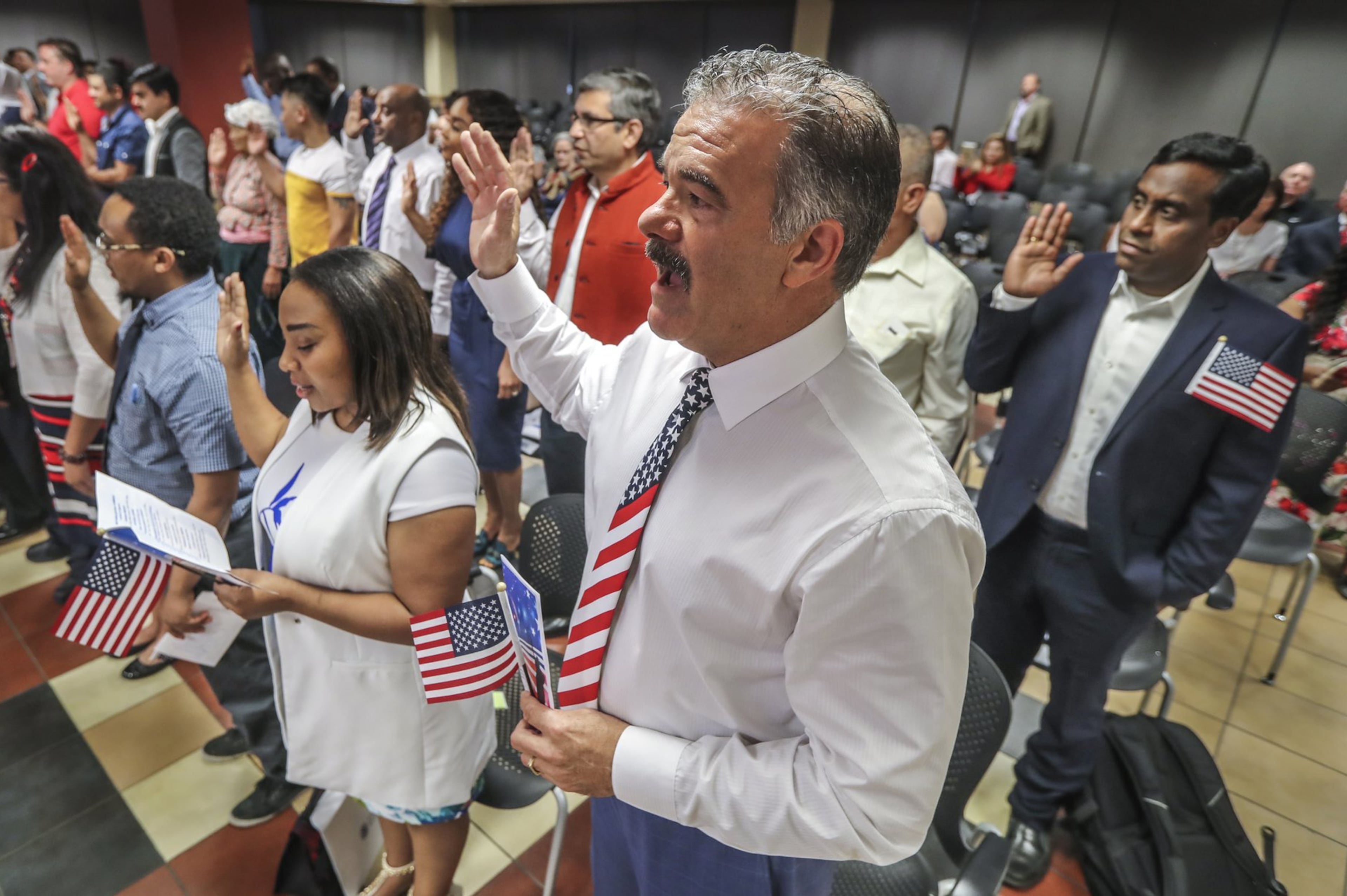 ‘I’m so grateful’: 49 attain U.S. citizenship in Atlanta ceremony