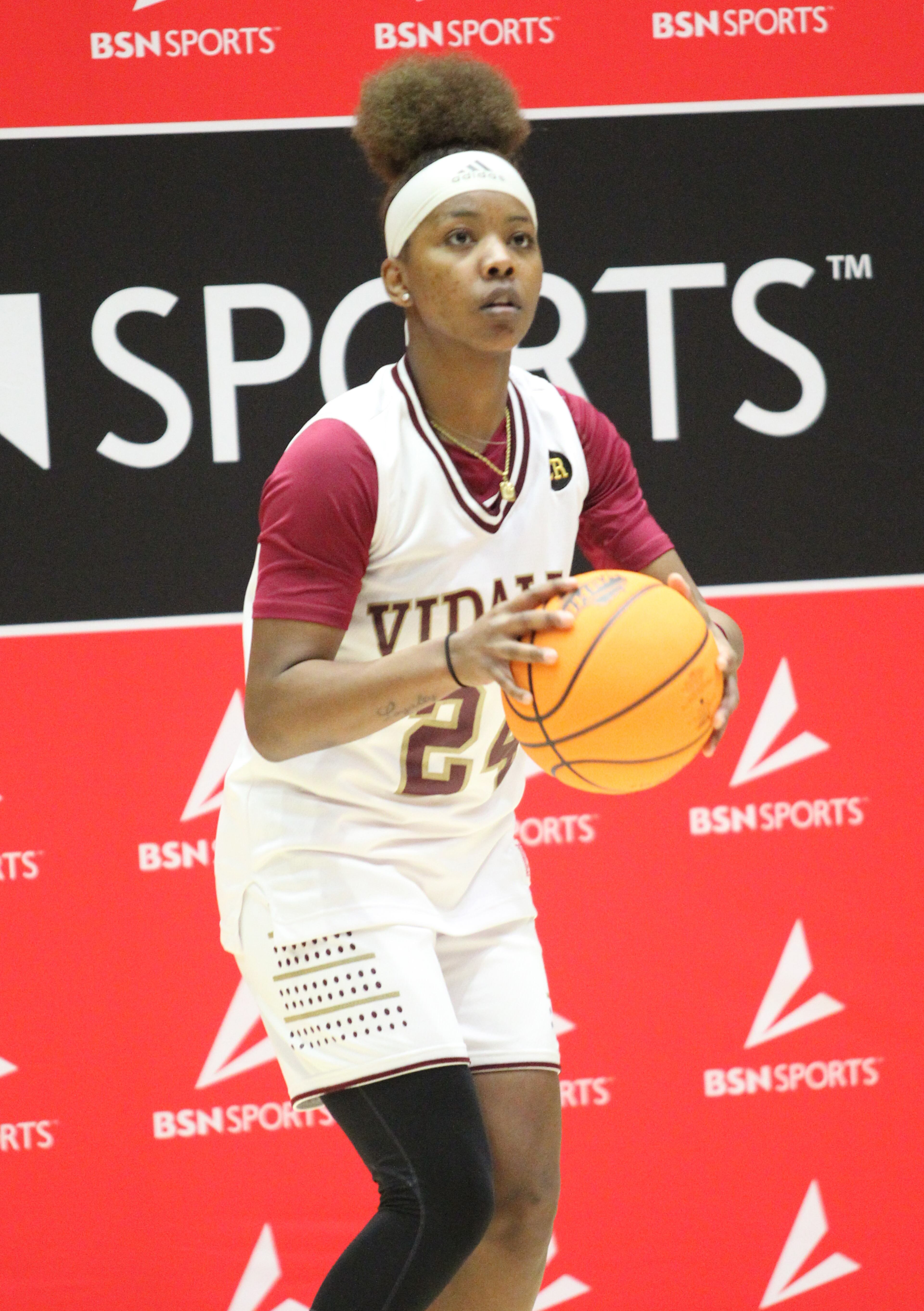 Vidalia'sJashiyah Jones shoots during the three-point contest. Tami Chappell for the Atlanta Journal Constitution