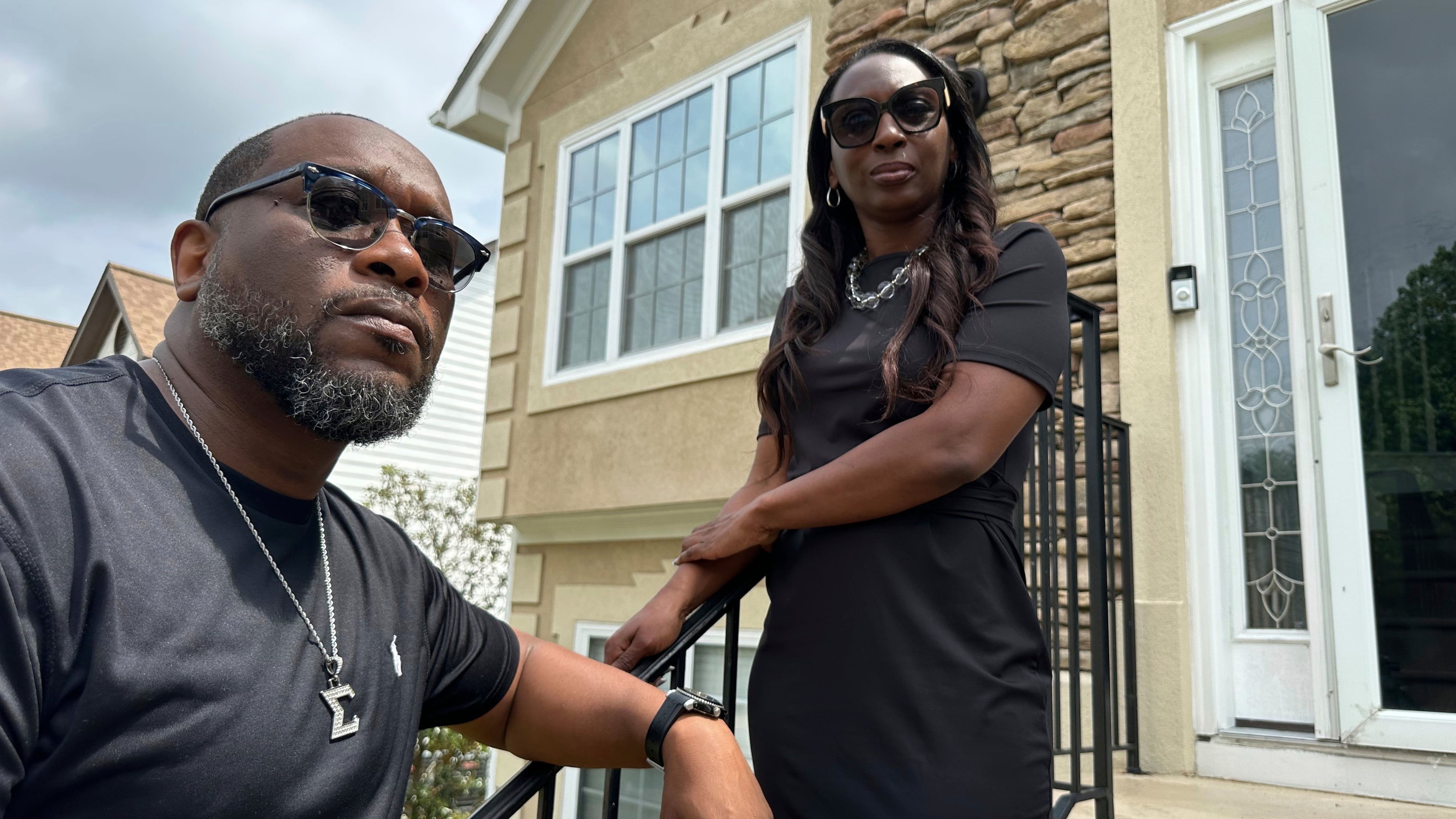 Judges ruled Wednesdy Toi Cliatt (left) and Trina Martin can continue their lawsuit against an FBI agent who led a raid in 2017 on their house. (Sudhin Thanawala/AP file)
