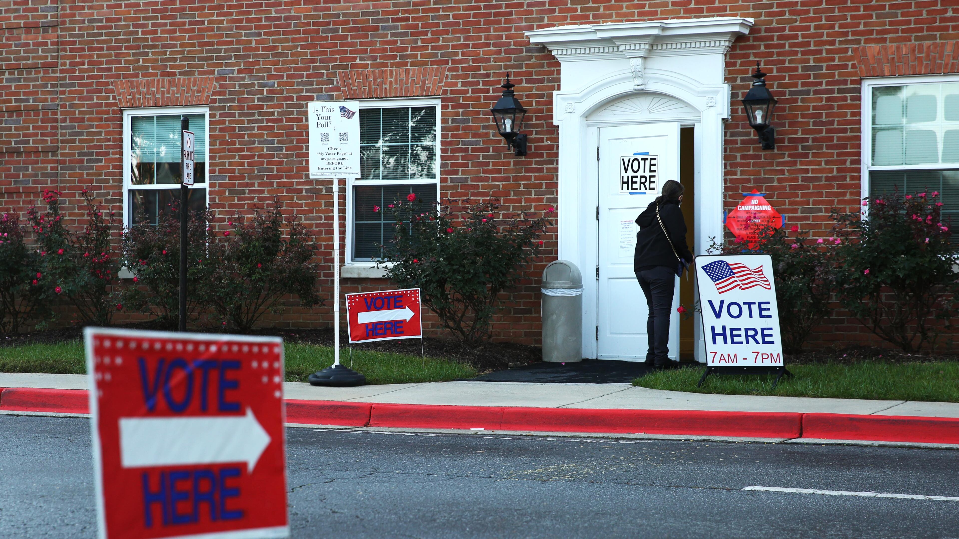 A voter enters the polling location at Johnson Ferry Baptist Church during Election Day in Marietta, Georgia, on Tuesday, Nov. 2, 2021. (Photo/Austin Steele for the Atlanta Journal Constitution)