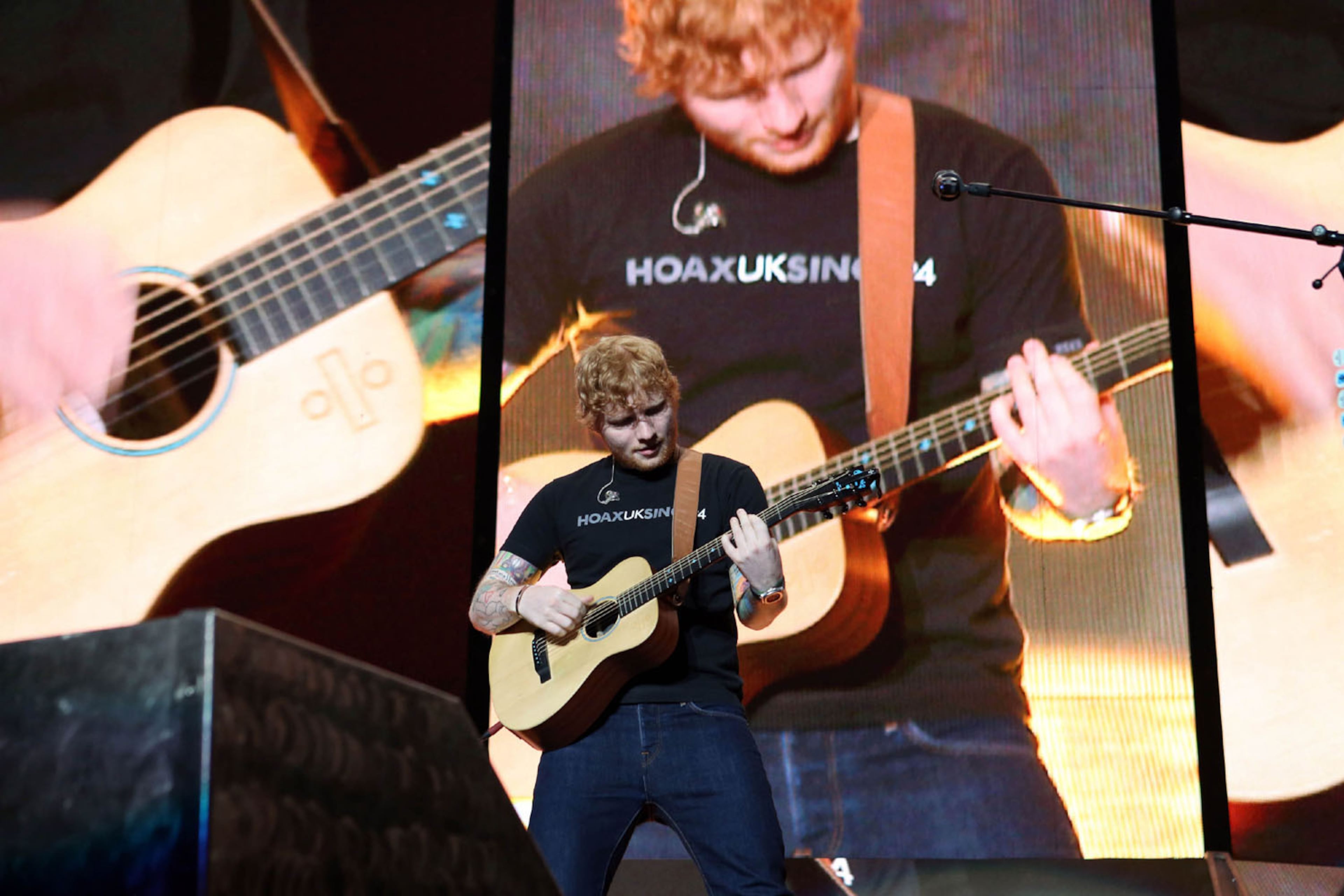 #14 of #30. PLEASE KEEP IN SEQUENTIAL ORDER FOR THE CONTINUITY OF THE GALLERY.
British stars Ed Sheeran and James Blunt rocked the first of two sold out nights at Infinite Energy Center on Friday, August 25, 2017.
Robb Cohen Photography & Video /RobbsPhotos.com