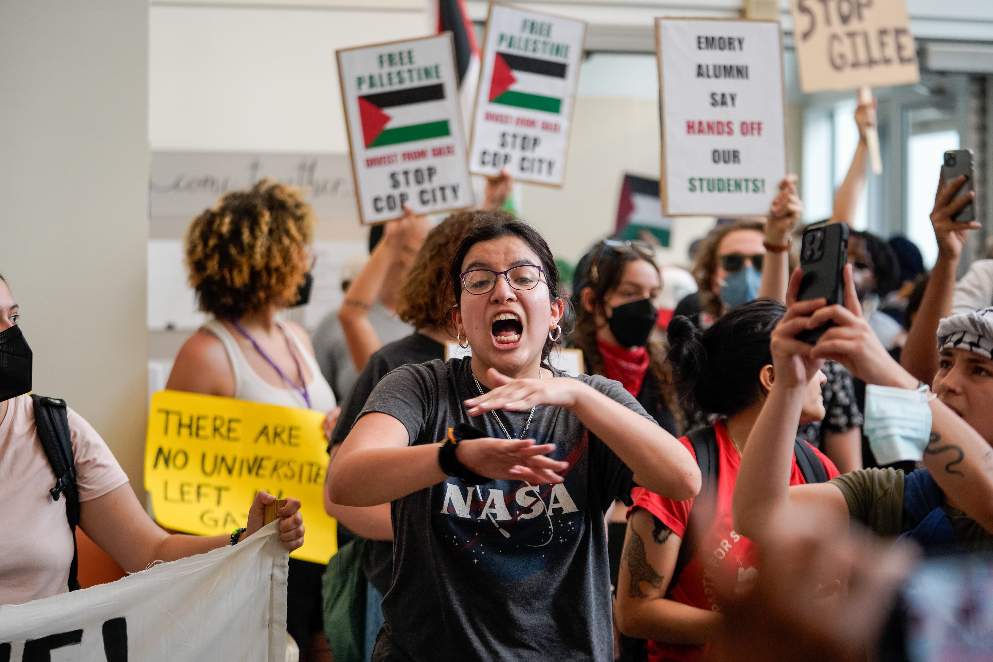 Student protesters briefly occupied a dining hall on campus. Protesters gathered for a second day of pro-Palestine demonstrations on the Emory University quad on Friday, April 26, 2024. (Ben Hendren for The Atlanta Journal-Constitution)