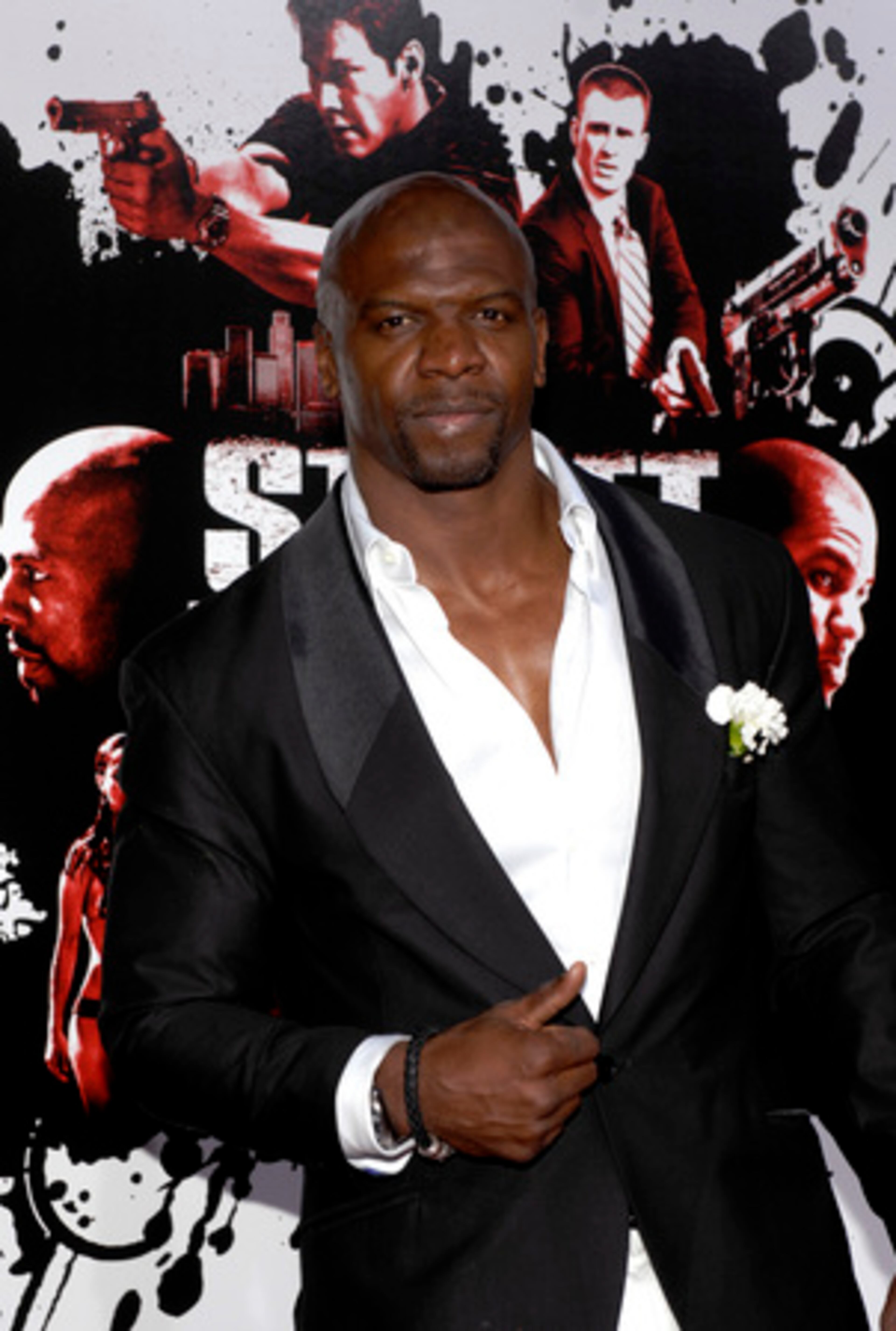 TERRY CREWS ("Everybody Hates Chris") is the slain cop whose death Keanu Reeves avenges ...