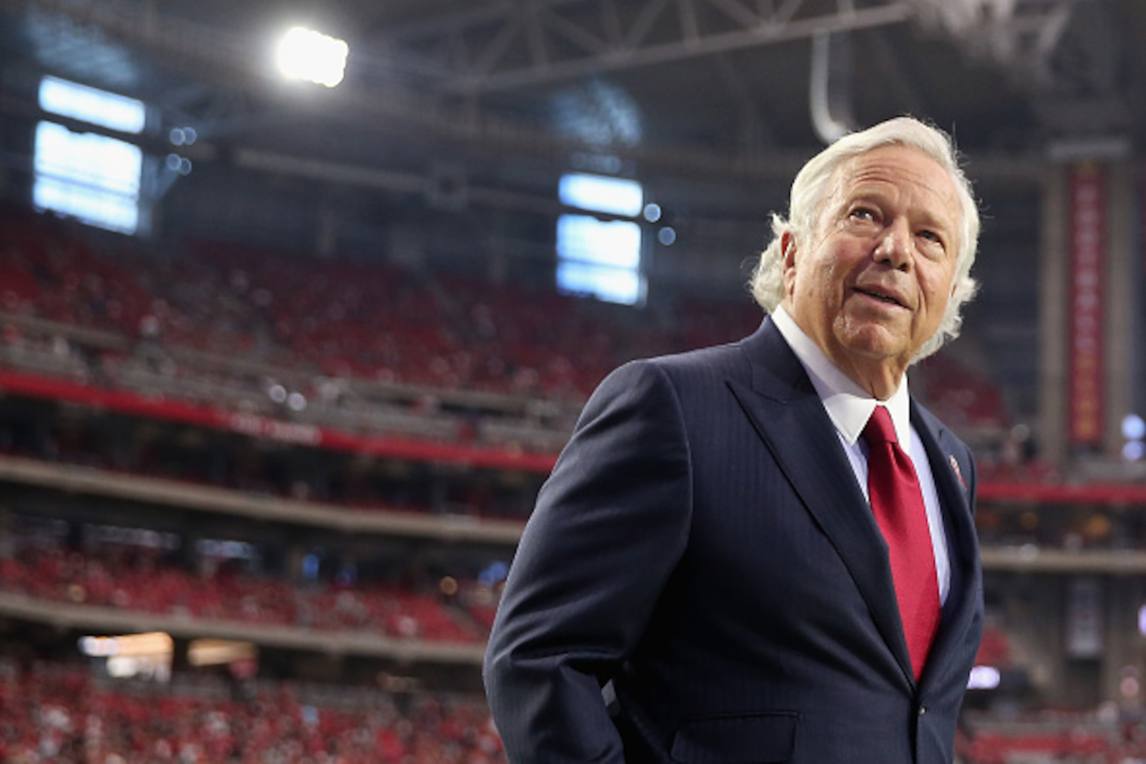 GLENDALE, AZ - SEPTEMBER 11: Owner of the New England Patriots Robert Kraft walks the field before the NFL game against the Arizona Cardinals at the University of Phoenix Stadium on September 11, 2016 in Glendale, Arizona. The Patriots defeated the Cardinals 23-21. (Photo by Christian Petersen/Getty Images)