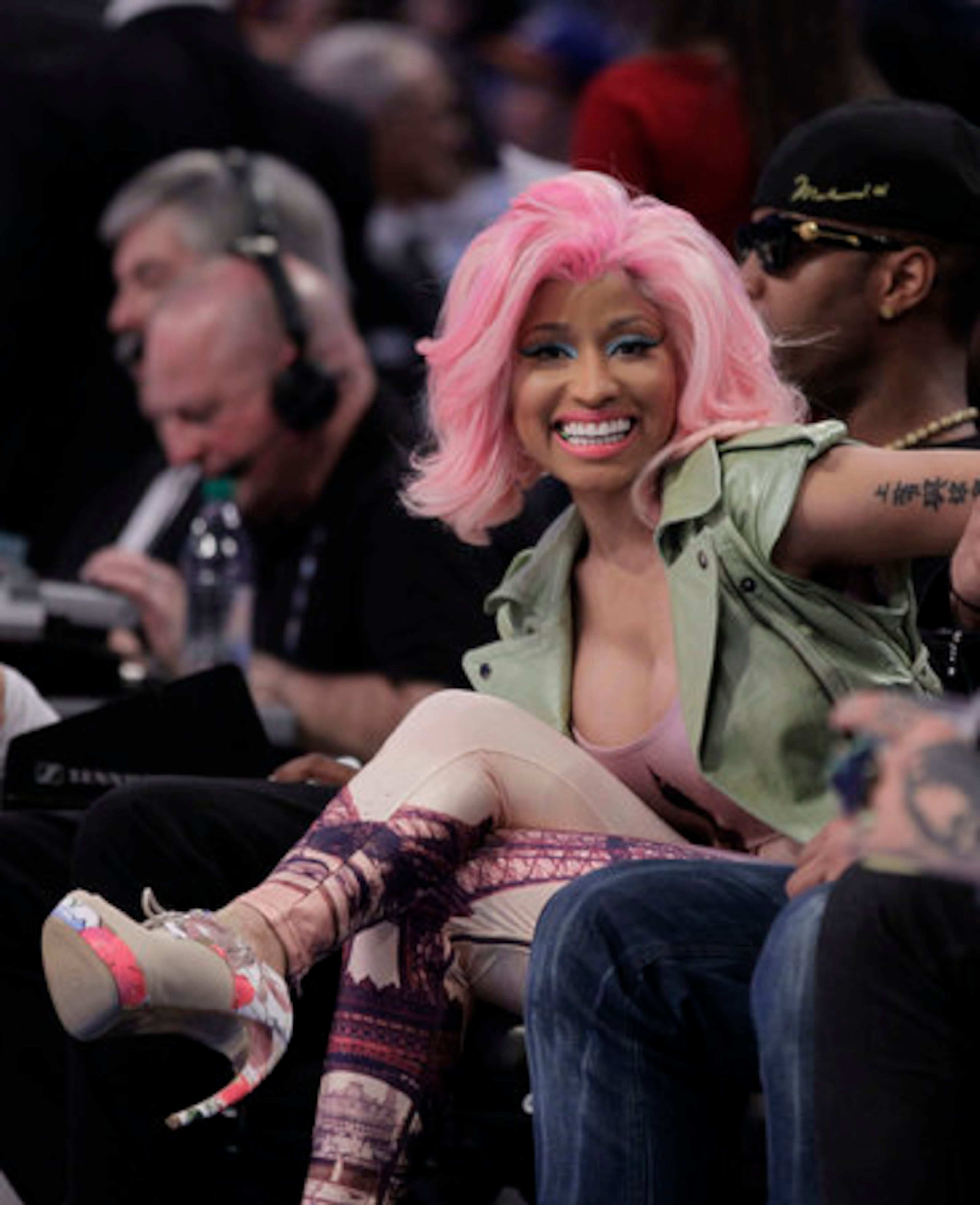 Minaj turned to pink for NBA All-Star fesitvities. We did say she likes pink.
