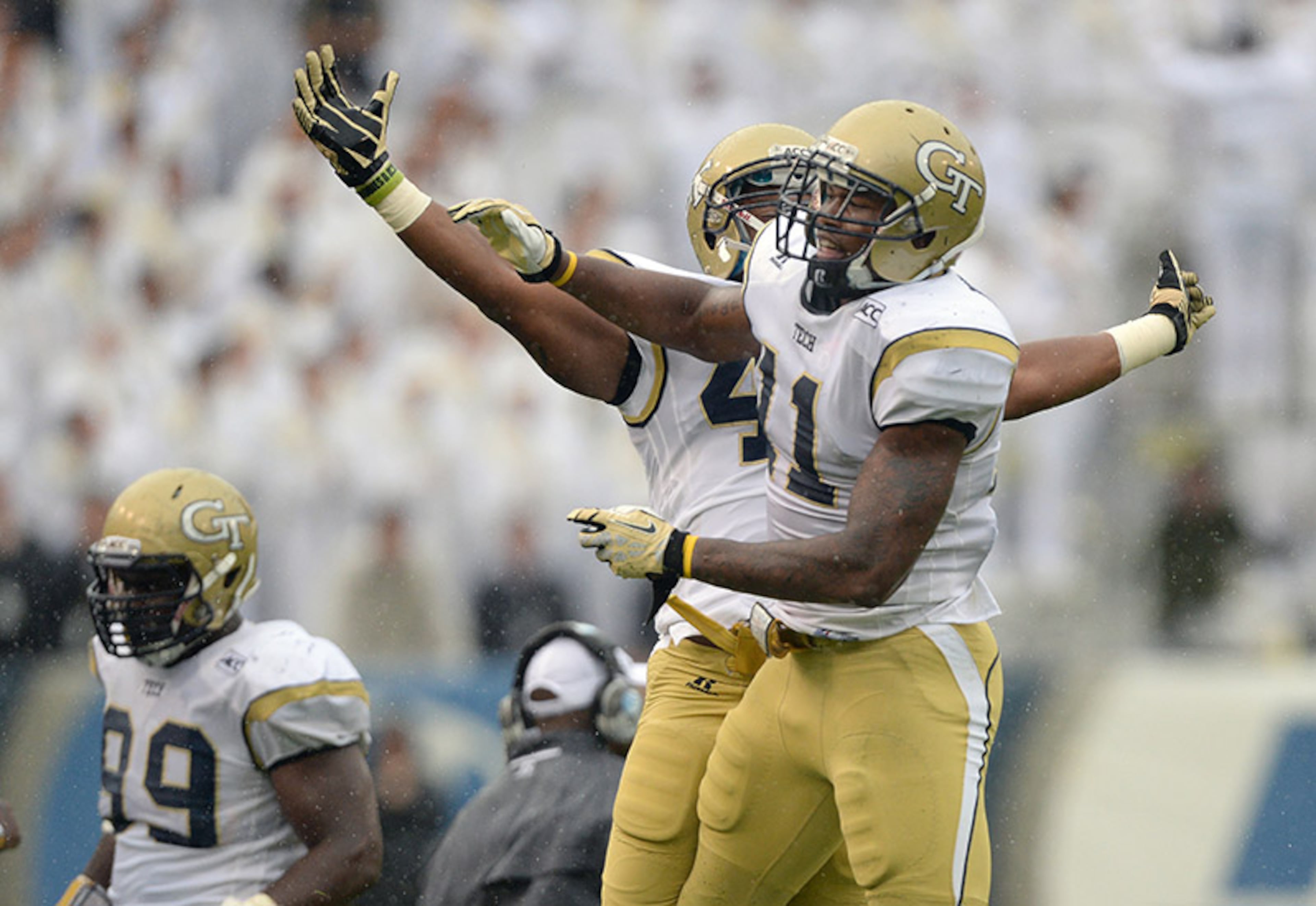 For the 2013 uniform, Georgia Tech returned to a more traditional look. Of note, is the change from "Yellow Jackets" above the numbers to "Tech" started in 2012.