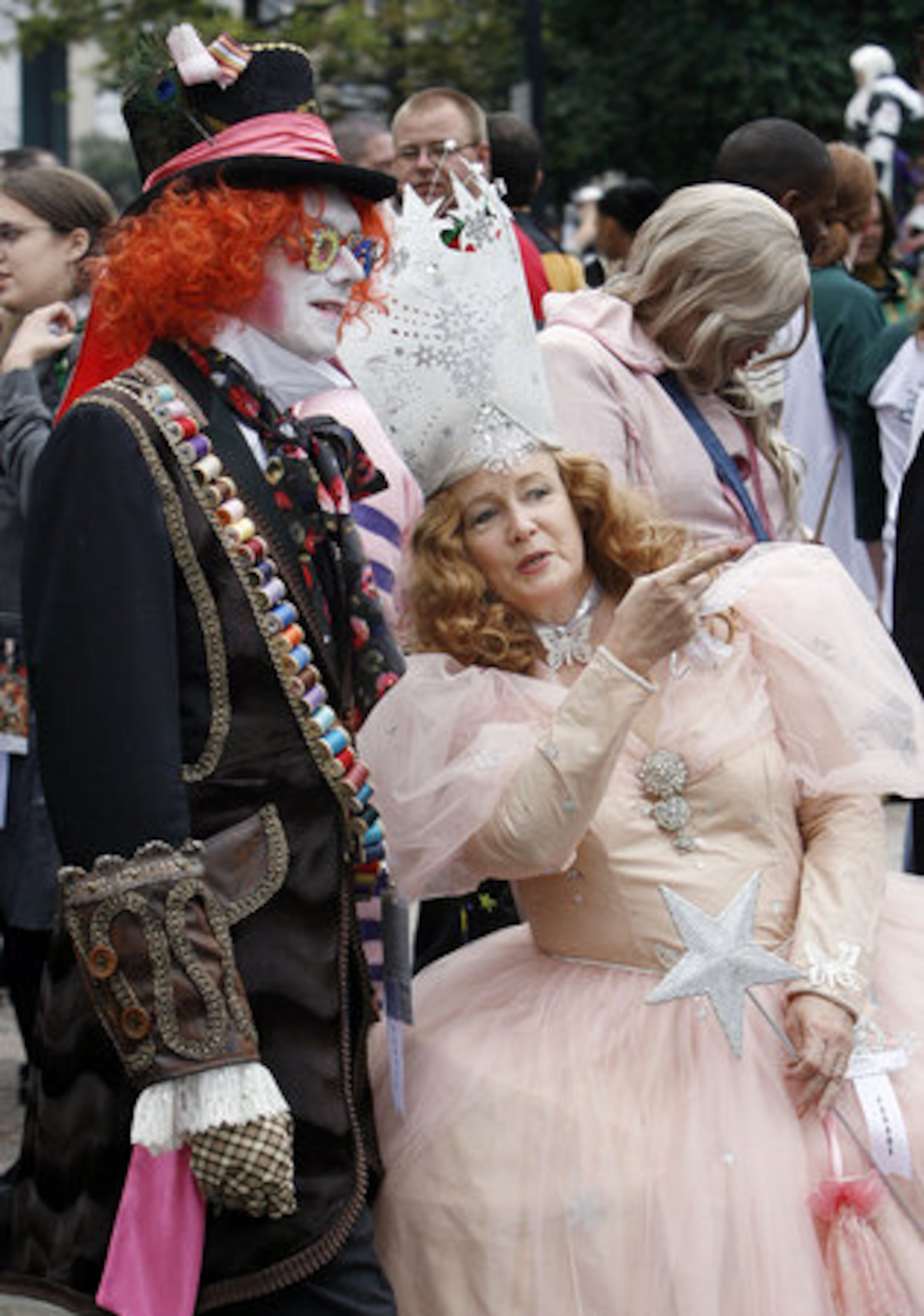 Tom and Debra Strange take in the sights before the Dragon*Con parade.