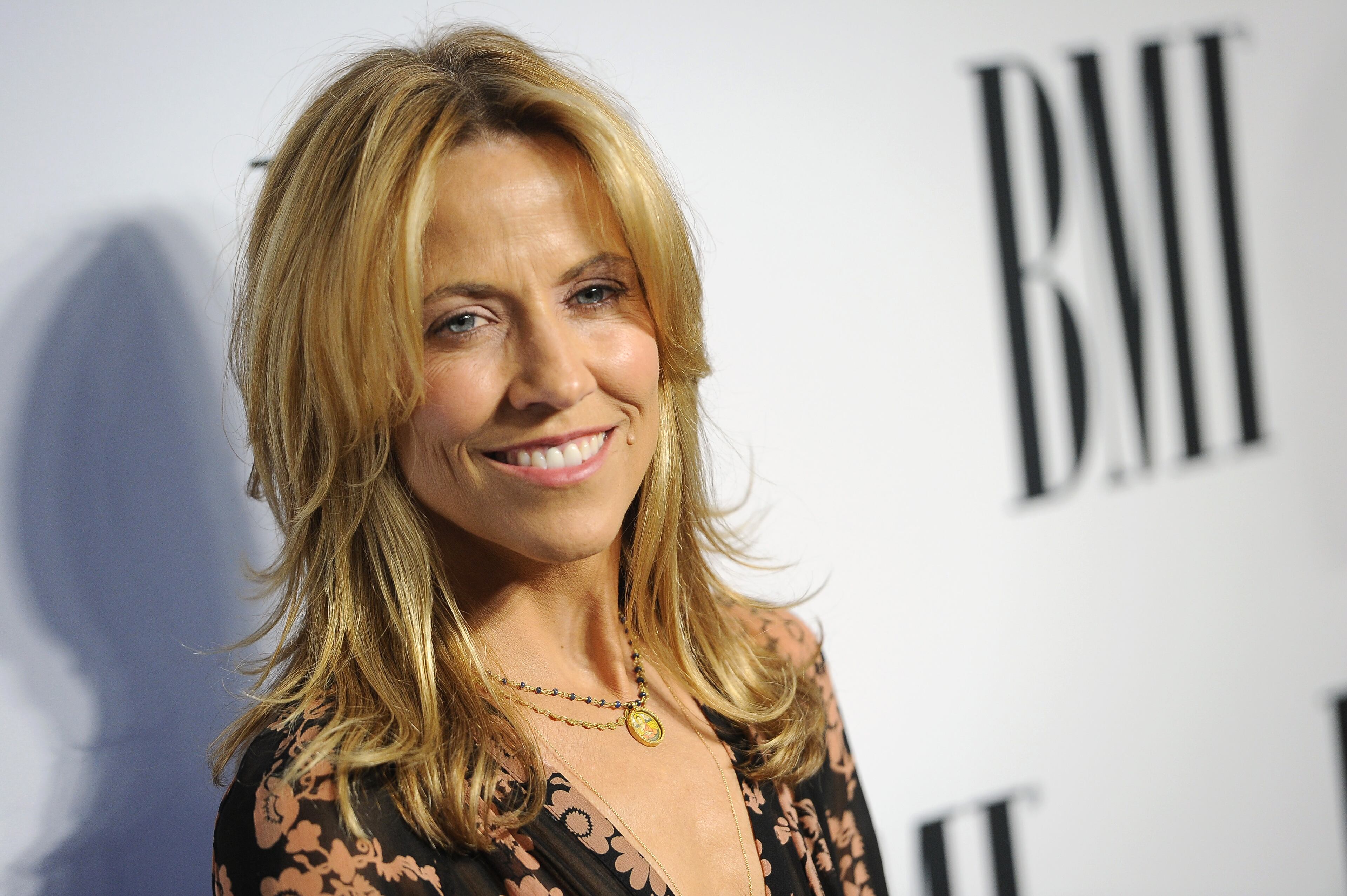 Sheryl Crow arrives at the 62nd Annual BMI Pop Awards at the Beverly Wilshire Hotel on Tuesday, May 13, 2014, in Beverly Hills, Calif. (Photo by Chris Pizzello/Invision/AP)