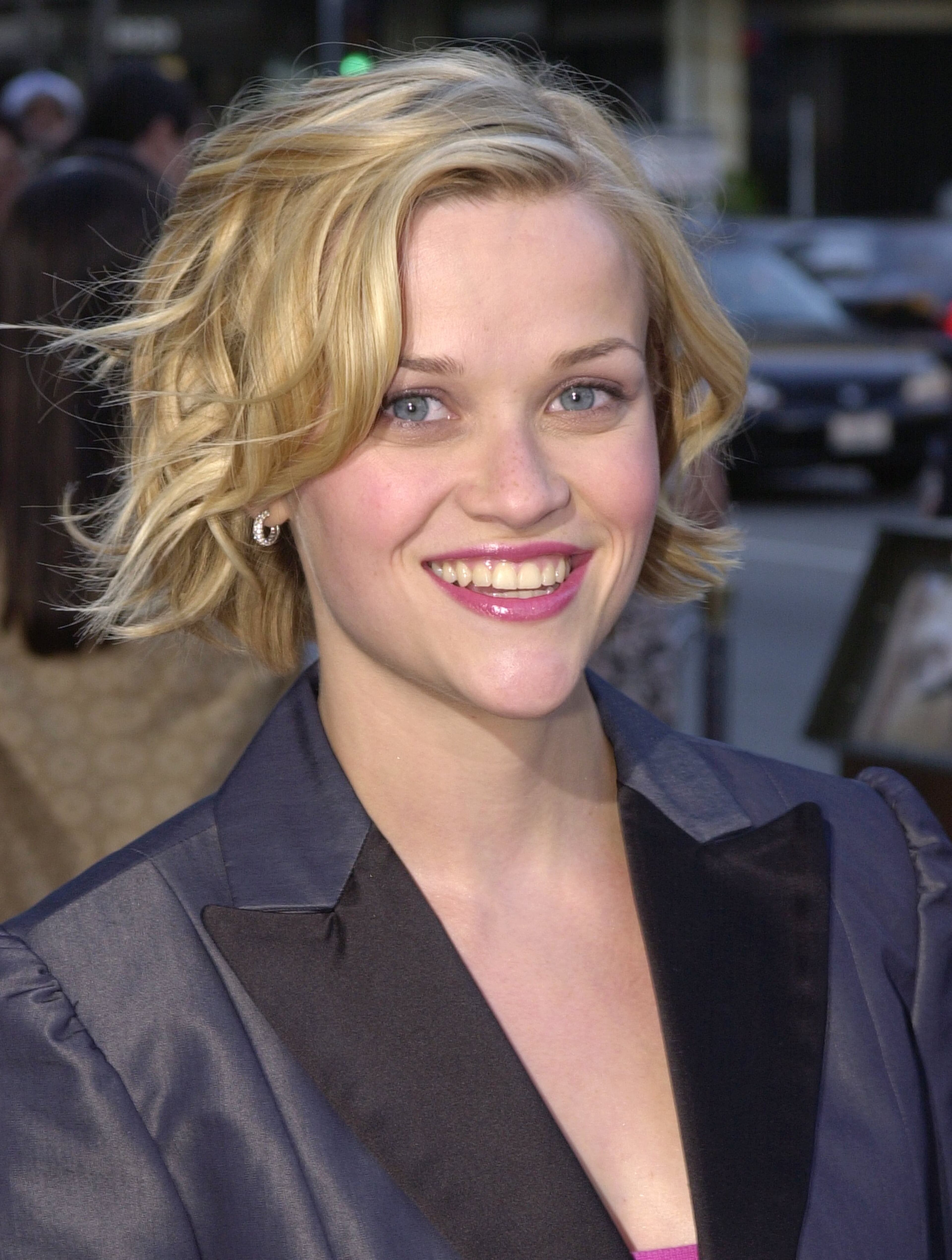 Actress Reese Witherspoon arrives at a special screening of the Warner Bros. Pictures new movie "A.I." June 28, 2001 in Beverly Hills, CA. (Photo by Chris Weeks/Getty Images)