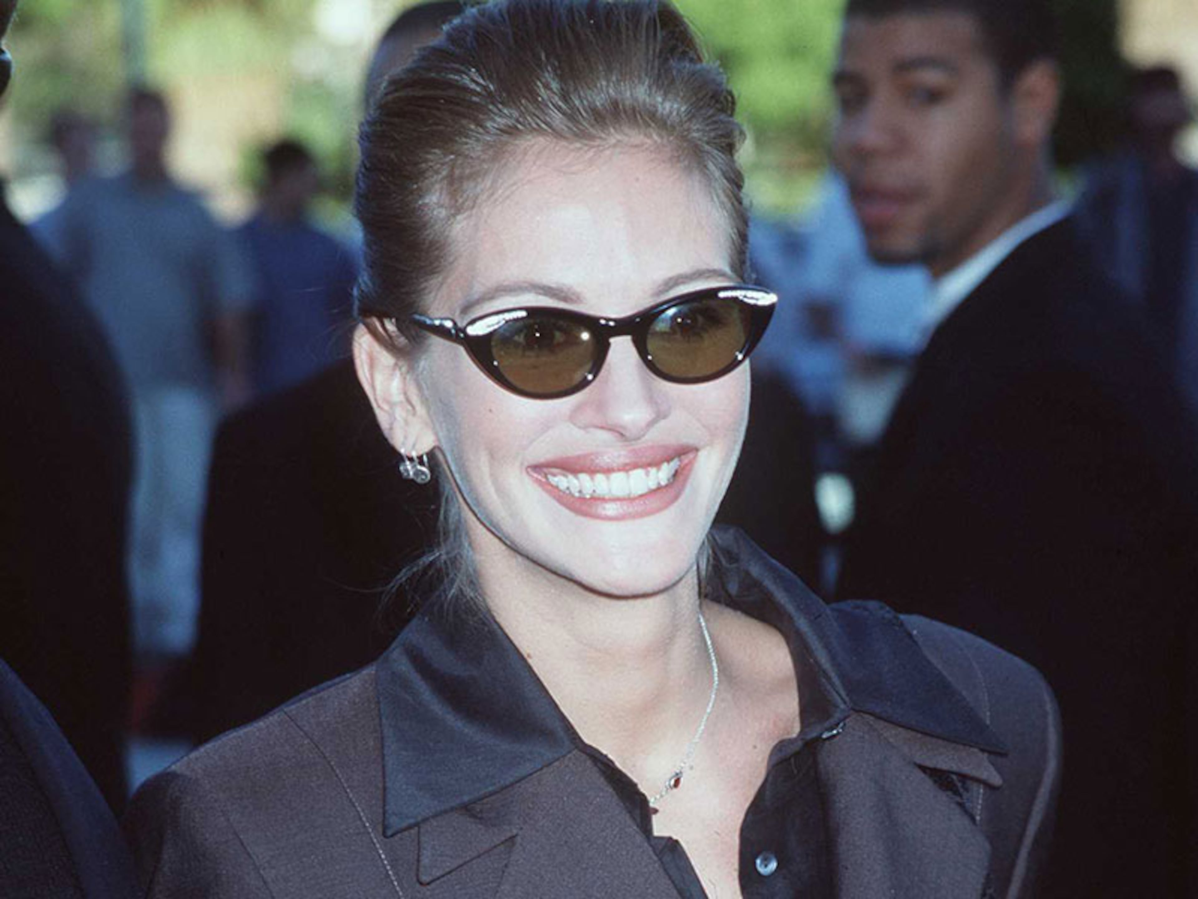 Julia Roberts at the 4th Annual Blockbuster Awards.