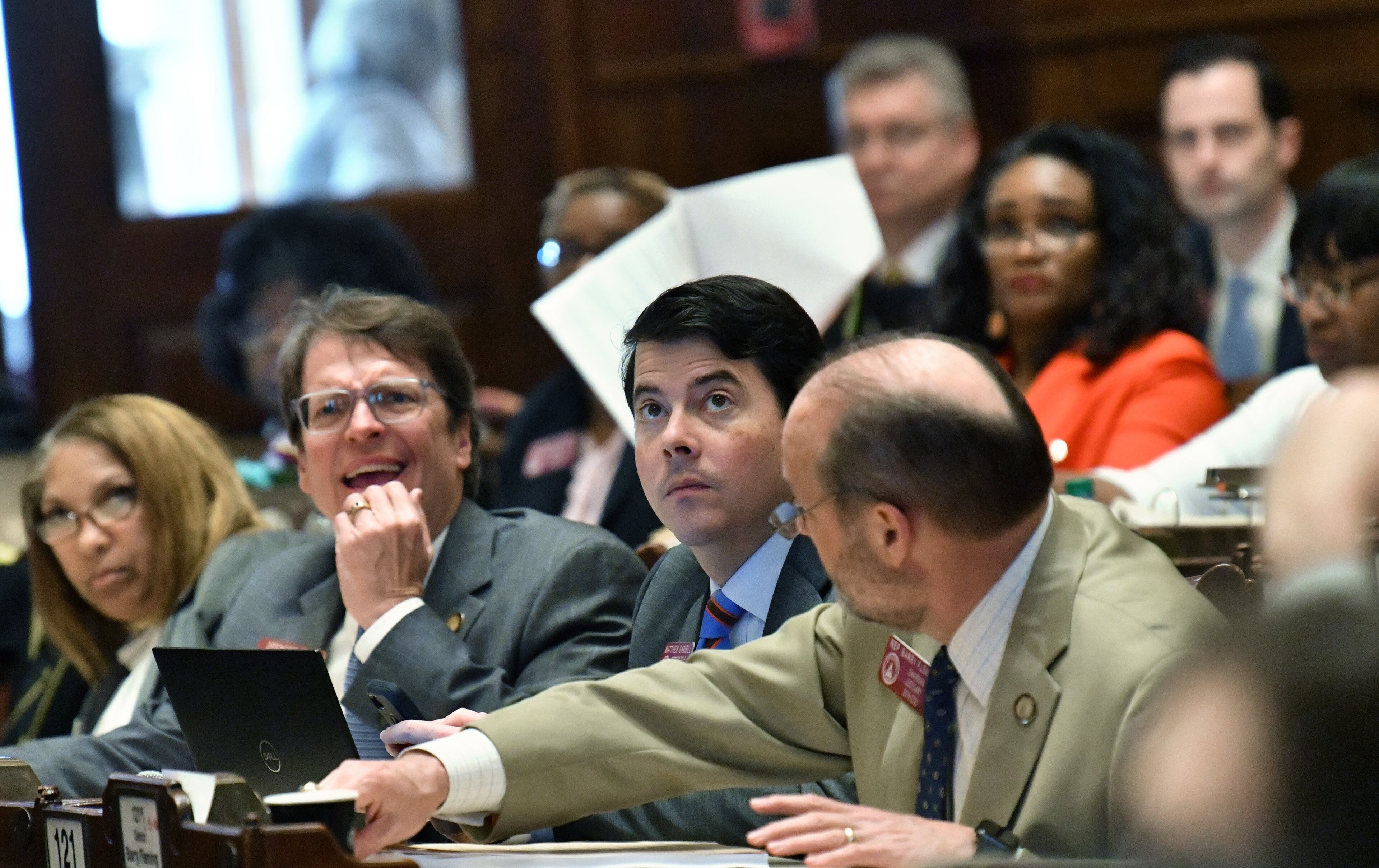 March12, 2020 Atlanta - House representatives vote on HB 1026 (Education; number of REACH scholars to be designated by participating school systems) during Crossover day at the Georgia State Capitol on Thursday, March 11, 2020. (Hyosub Shin / Hyosub.Shin@ajc.com)