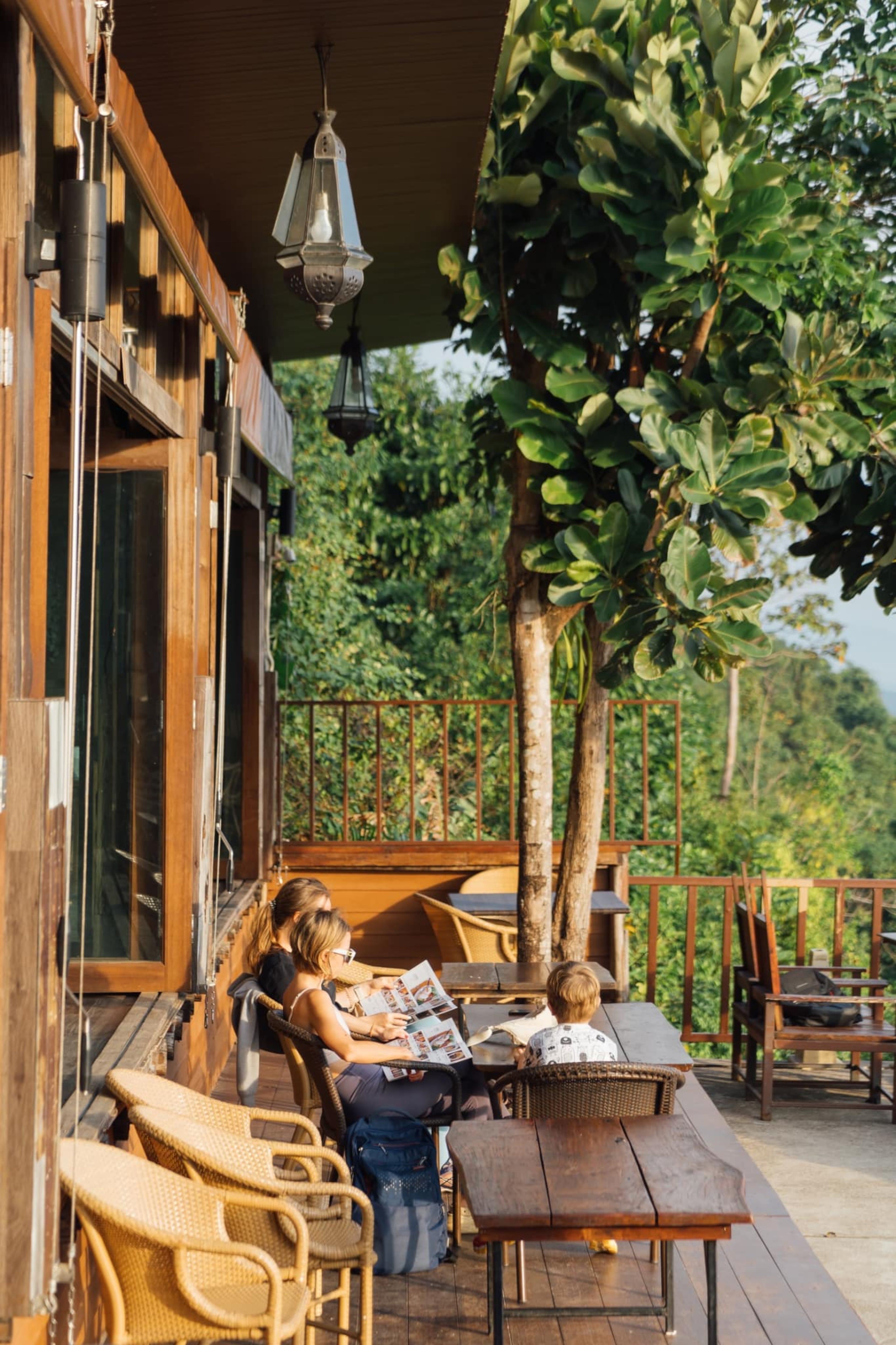 Sametnangshe Boutique offers stunning views, private pools, and personalized service. A 45-minute drive from Phuket, it’s a peaceful escape from the usual tourist bustle.