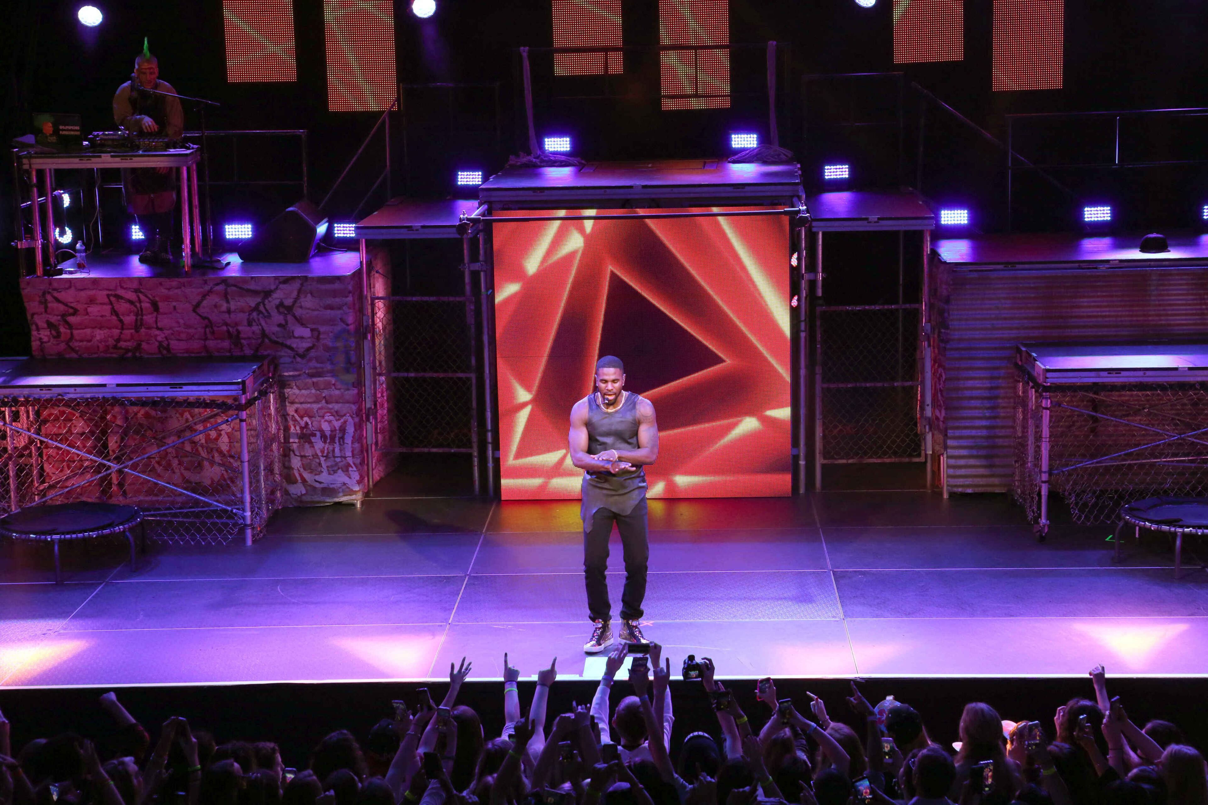 Jason Derulo entertains the crowd Oct. 30, 2014 at The Tabernacle in Atlanta. Robb D. Cohen/RobbsPhotos.com